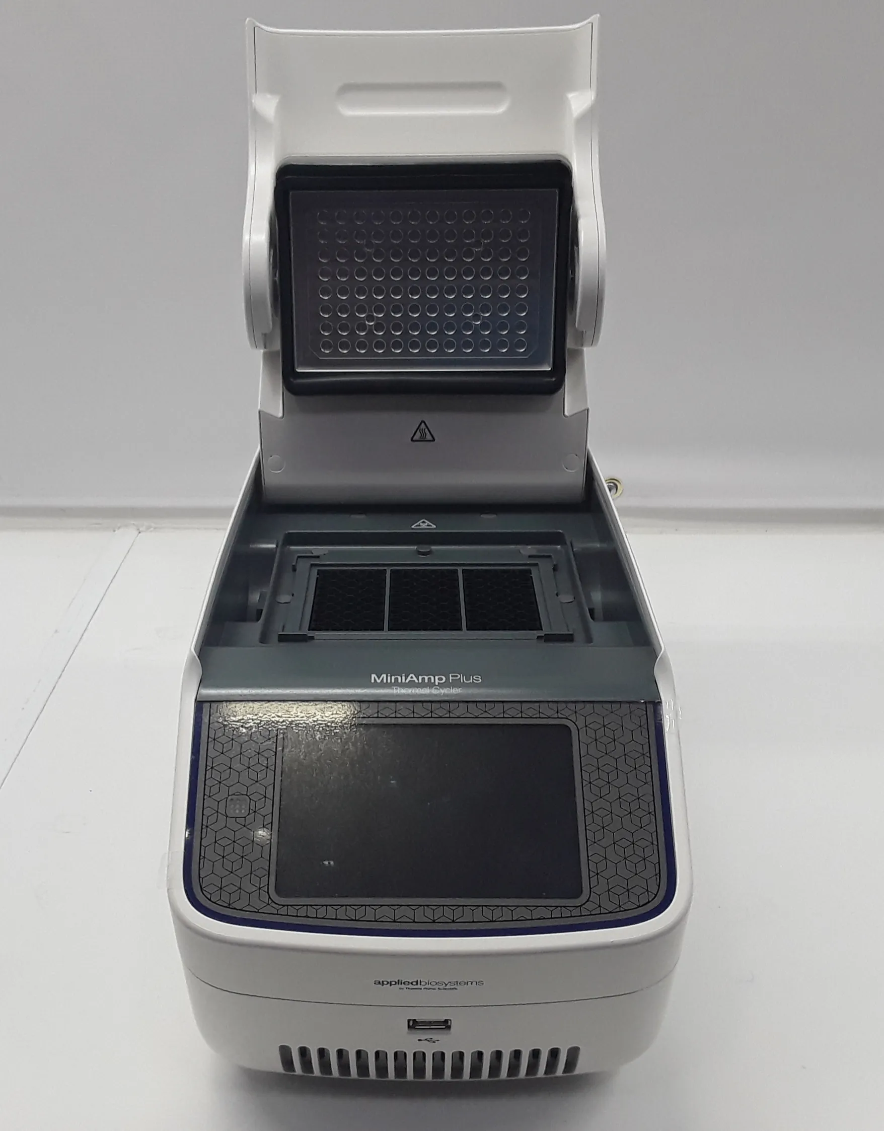 Applied Biosystems MiniAmp Thermal Cycler A37029 PCR Thermal Cycler