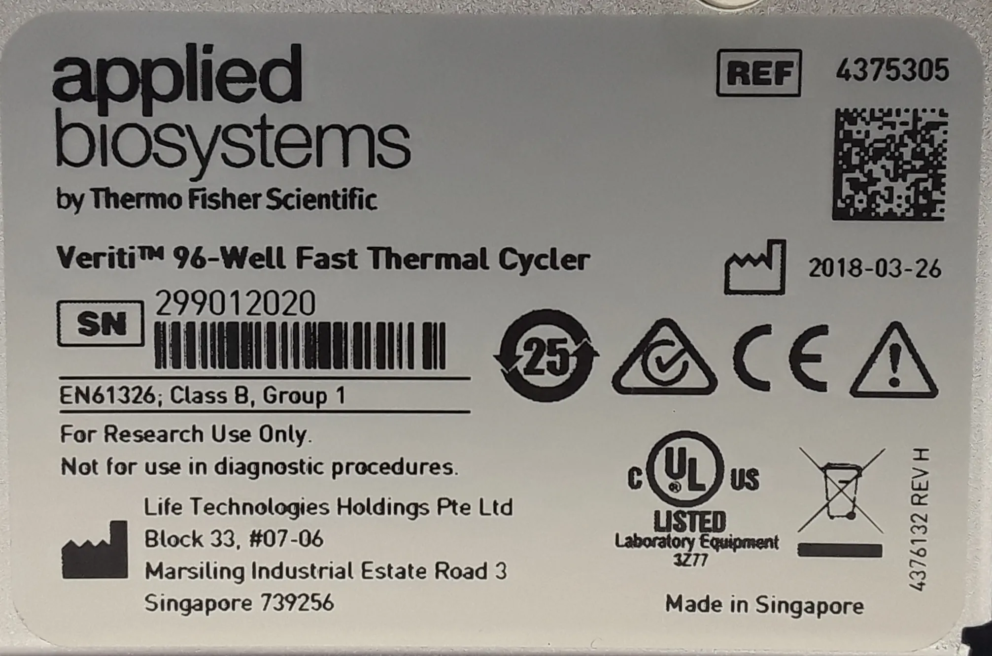 Applied Biosystems Veriti 96-Well Fast Thermal Cycler