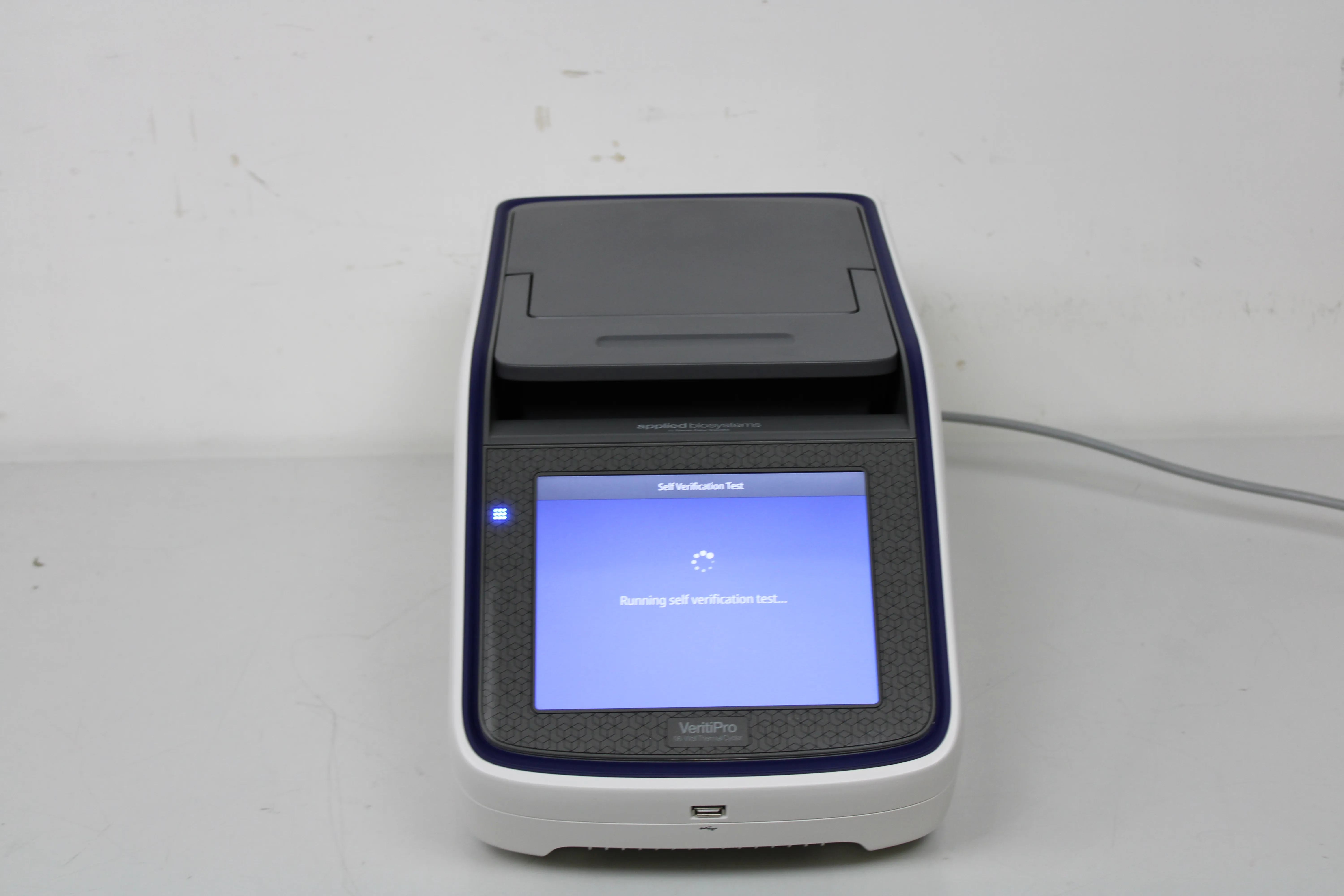 Applied Biosystems VeritiPro 96-well Thermal Cycler PCR Molecular Biology Lab Equipment