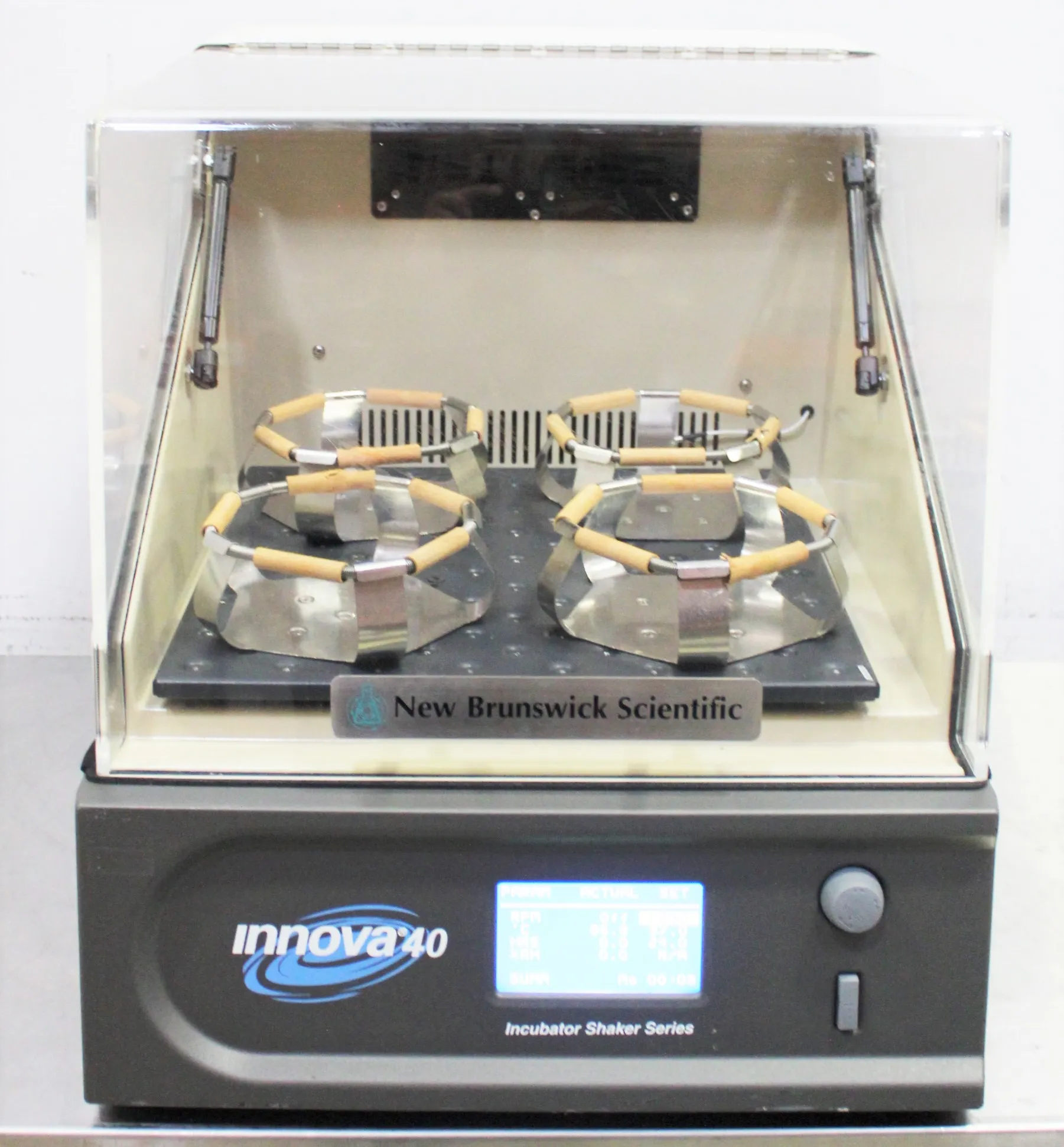 Used New Brunswick Innova 40 Incubator Shaker 120V