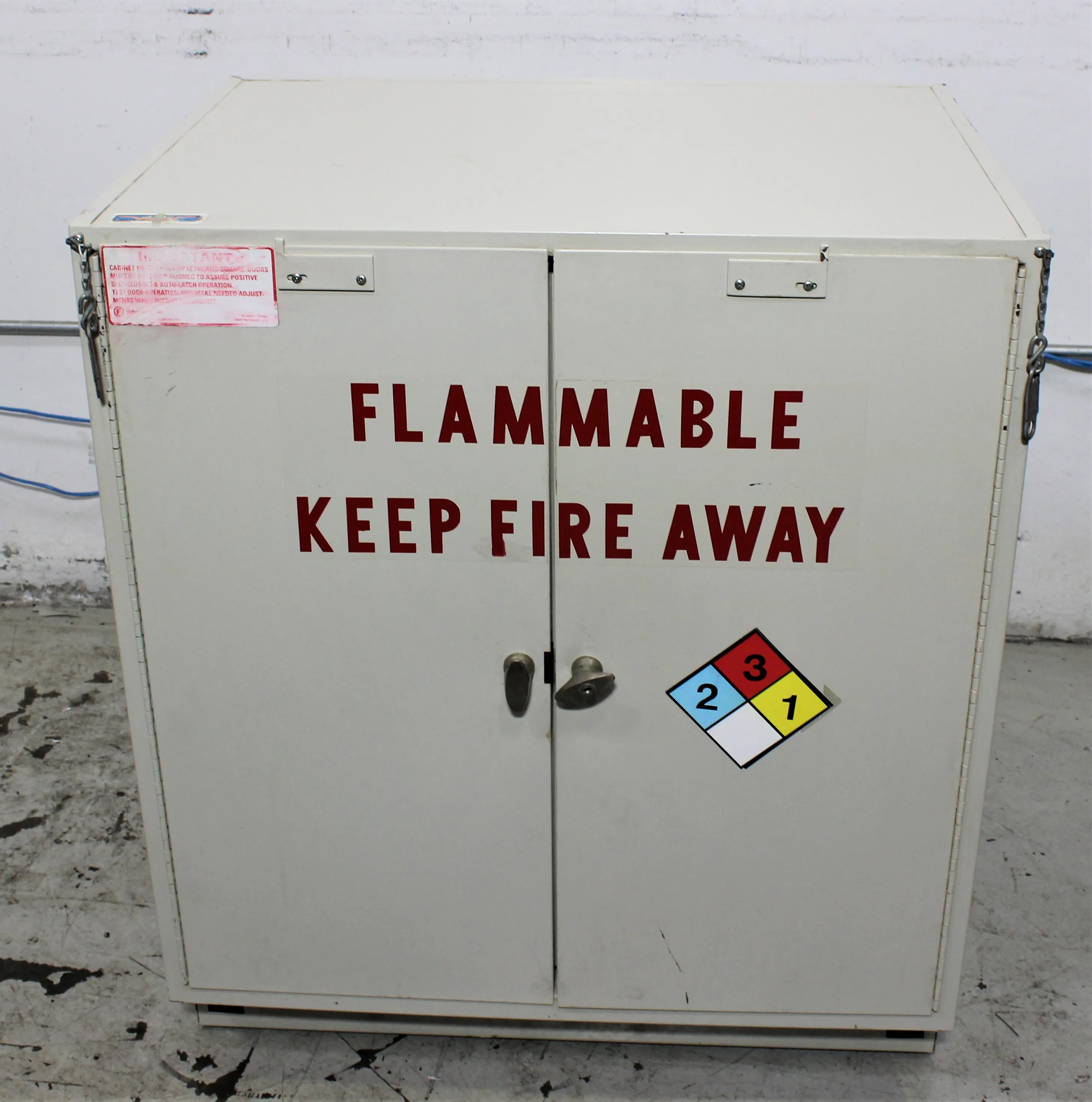 Used Fisher Hamilton 950S752 Flammable Cabinet 15 Gallon Double Doors Self-Closing Doors