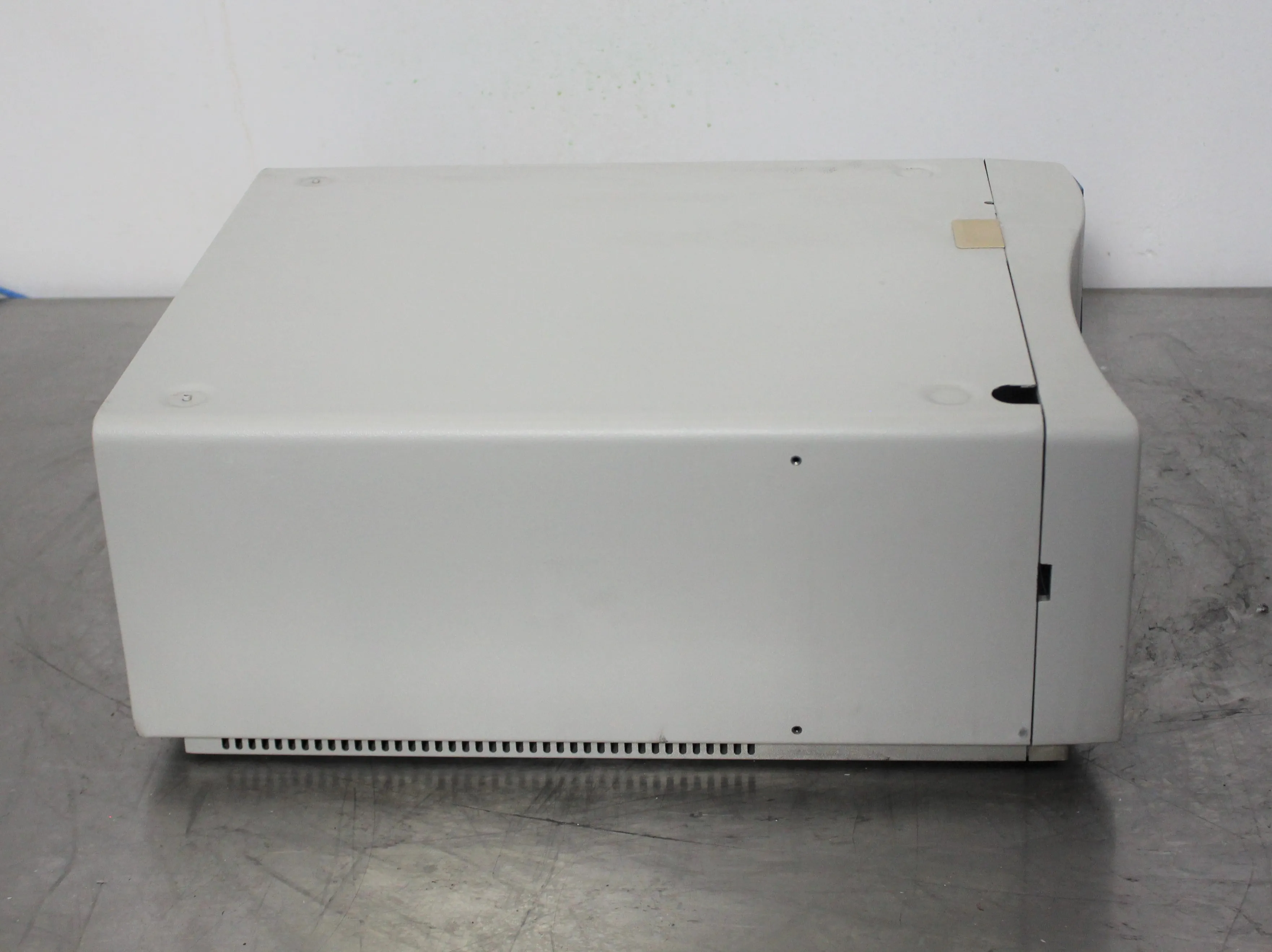 Thermo Scientific Finnigan Surveyor RI Plus Detector - Used HPLC Refractive Index Detector 230V 50Hz/60Hz