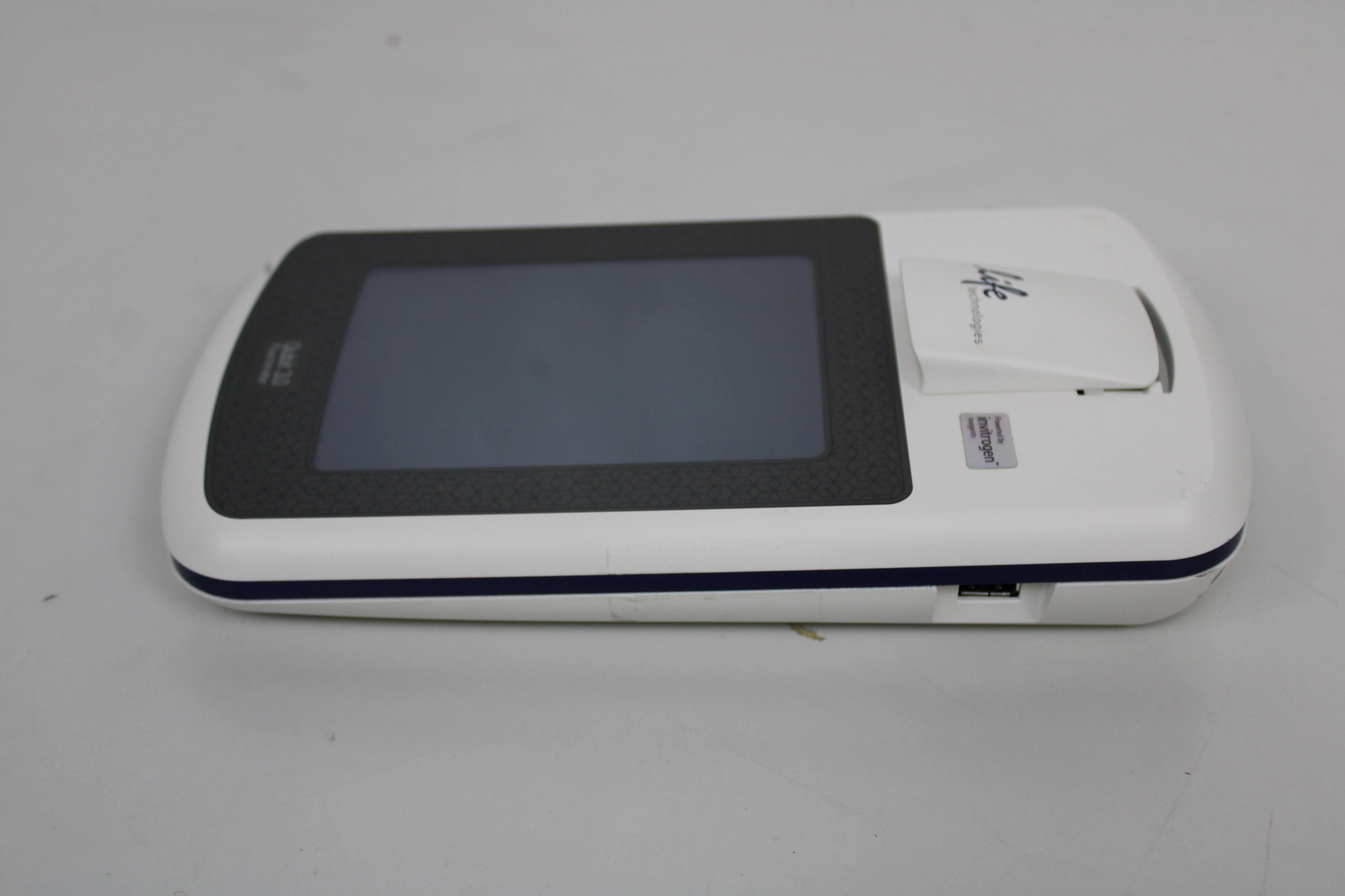 Used Life Technologies Qubit 3.0 Fluorometer DNA Synthesizer Q33216