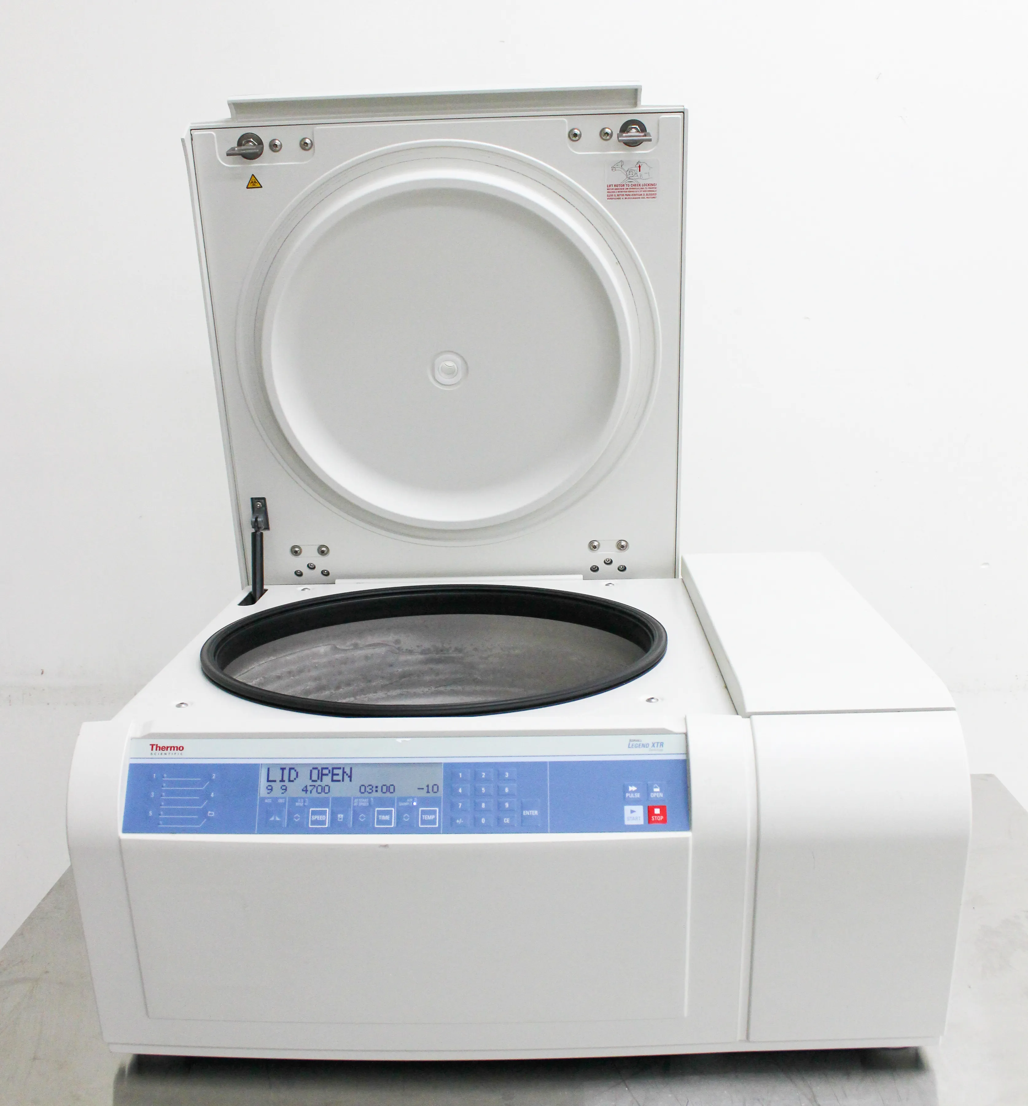 Thermo Scientific Sorvall Legend XTR Refrigerated Benchtop Centrifuge 75004521