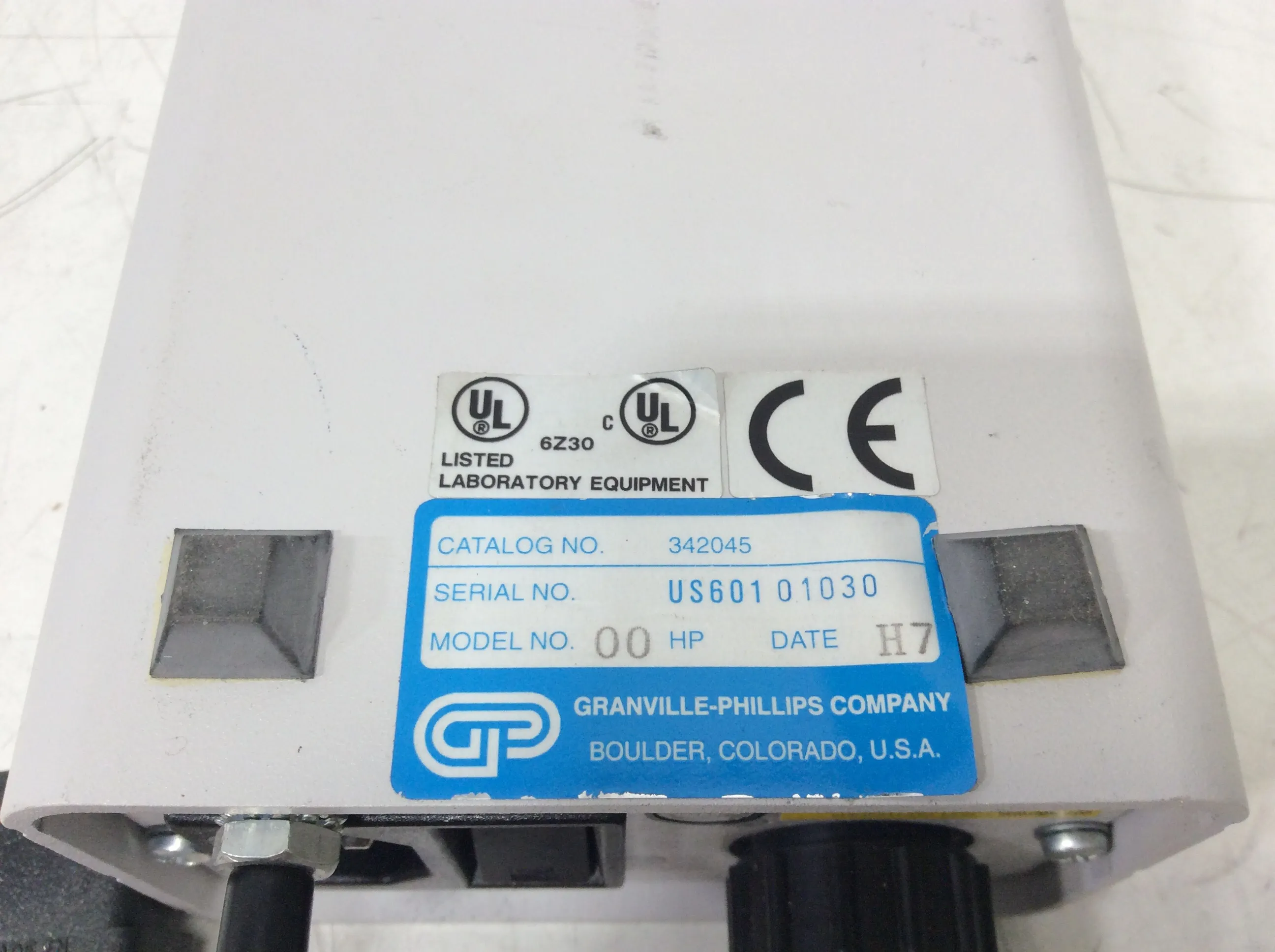 Hewlett Packard 59864B Ionization Gauge Controller