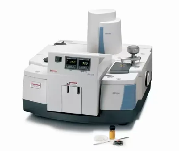 Thermo Scientific Nicolet IS50 FTIR Spectrometer with Kit and Accessories