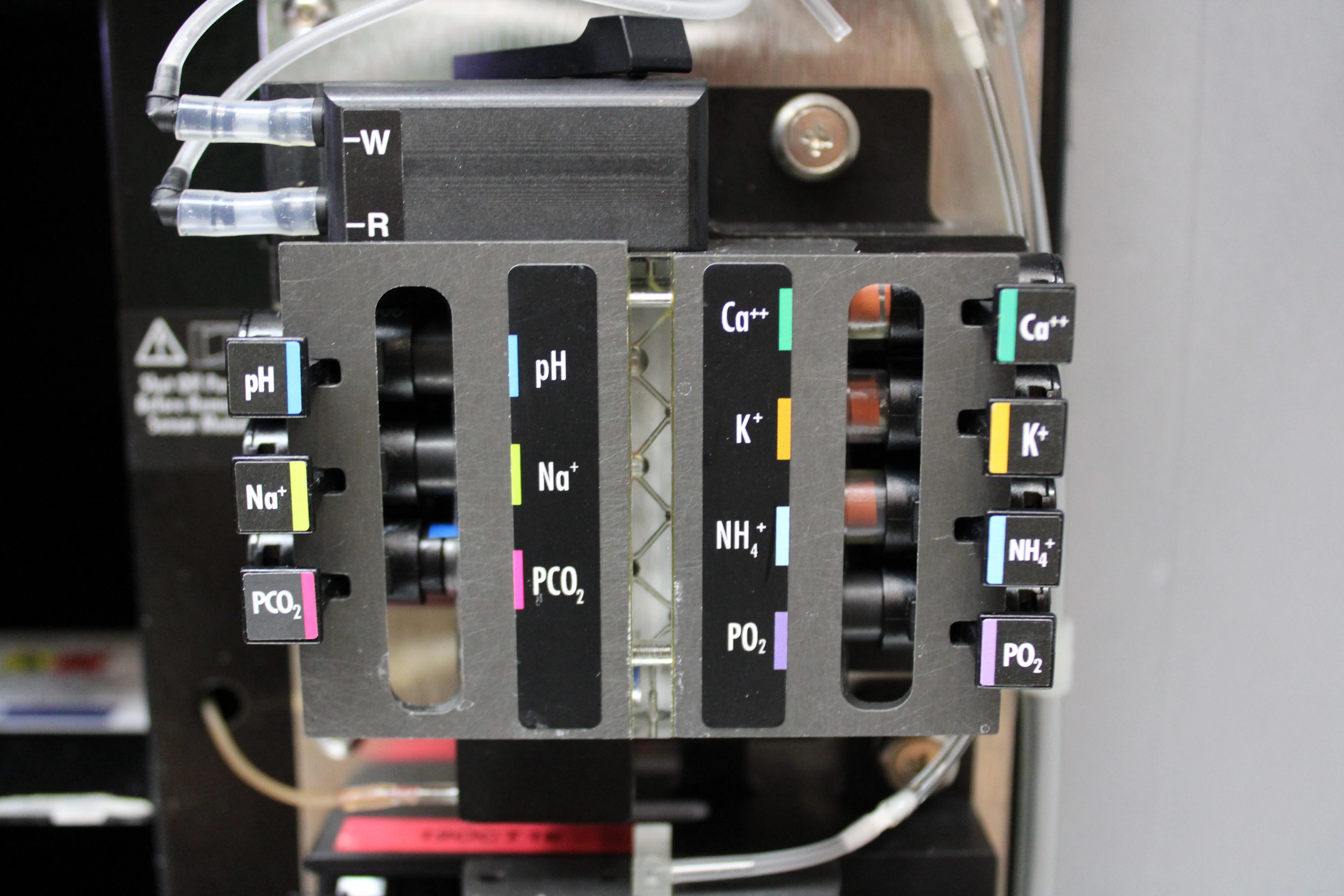 Nova Biomedical BioProfile FLEX 39876 DNA Sequencer Used