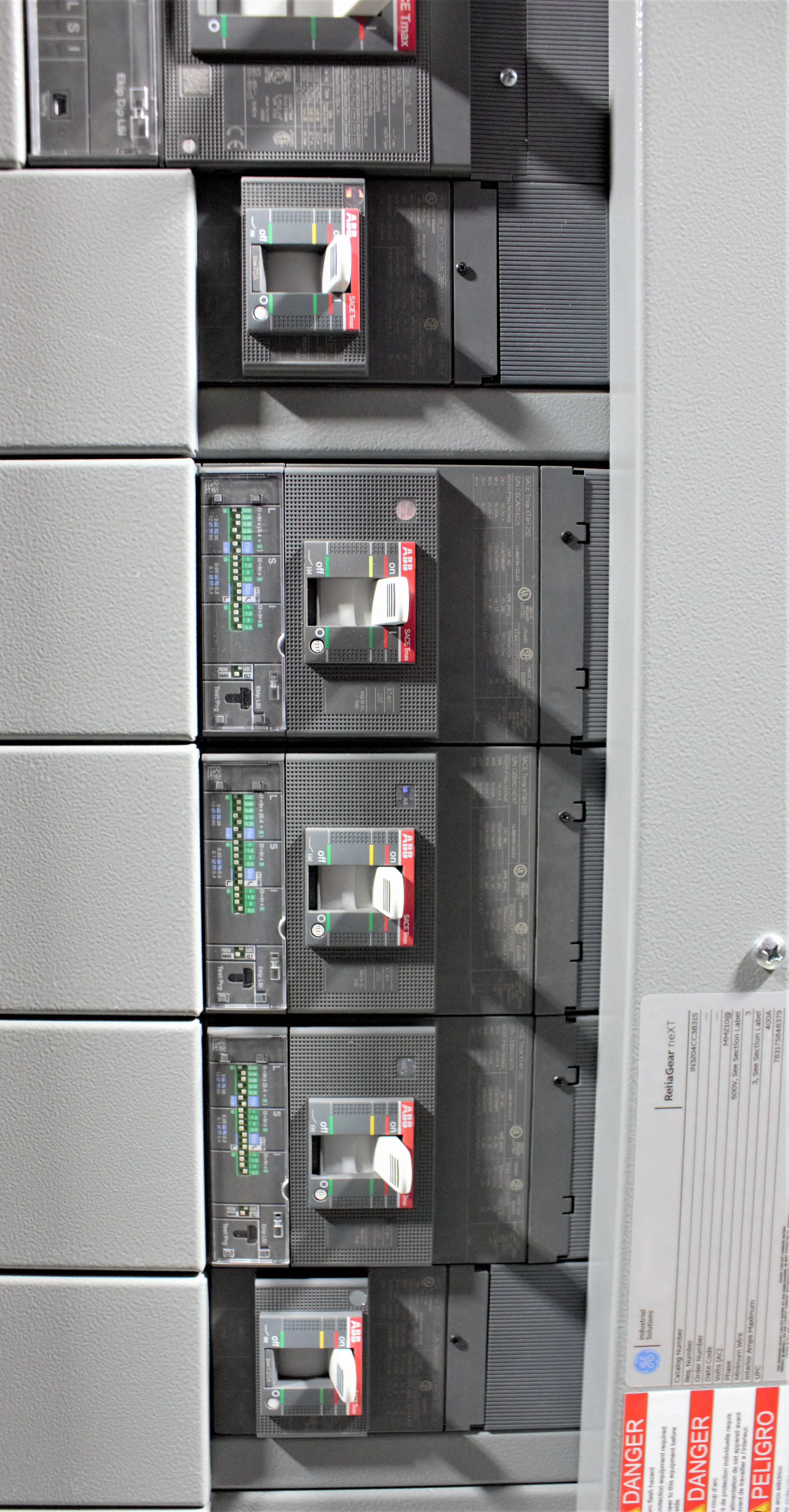 ABB ReliaGear neXT 600V SwitchBoard Panel 