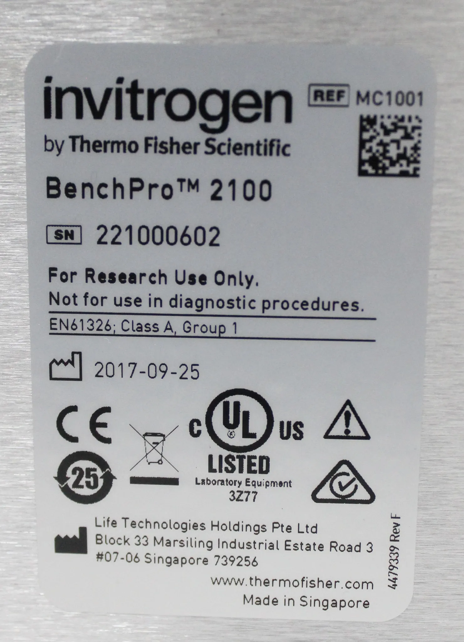 Invitrogen BenchPro 2100 Plasmid Purification System DNA Purification Unit - Used