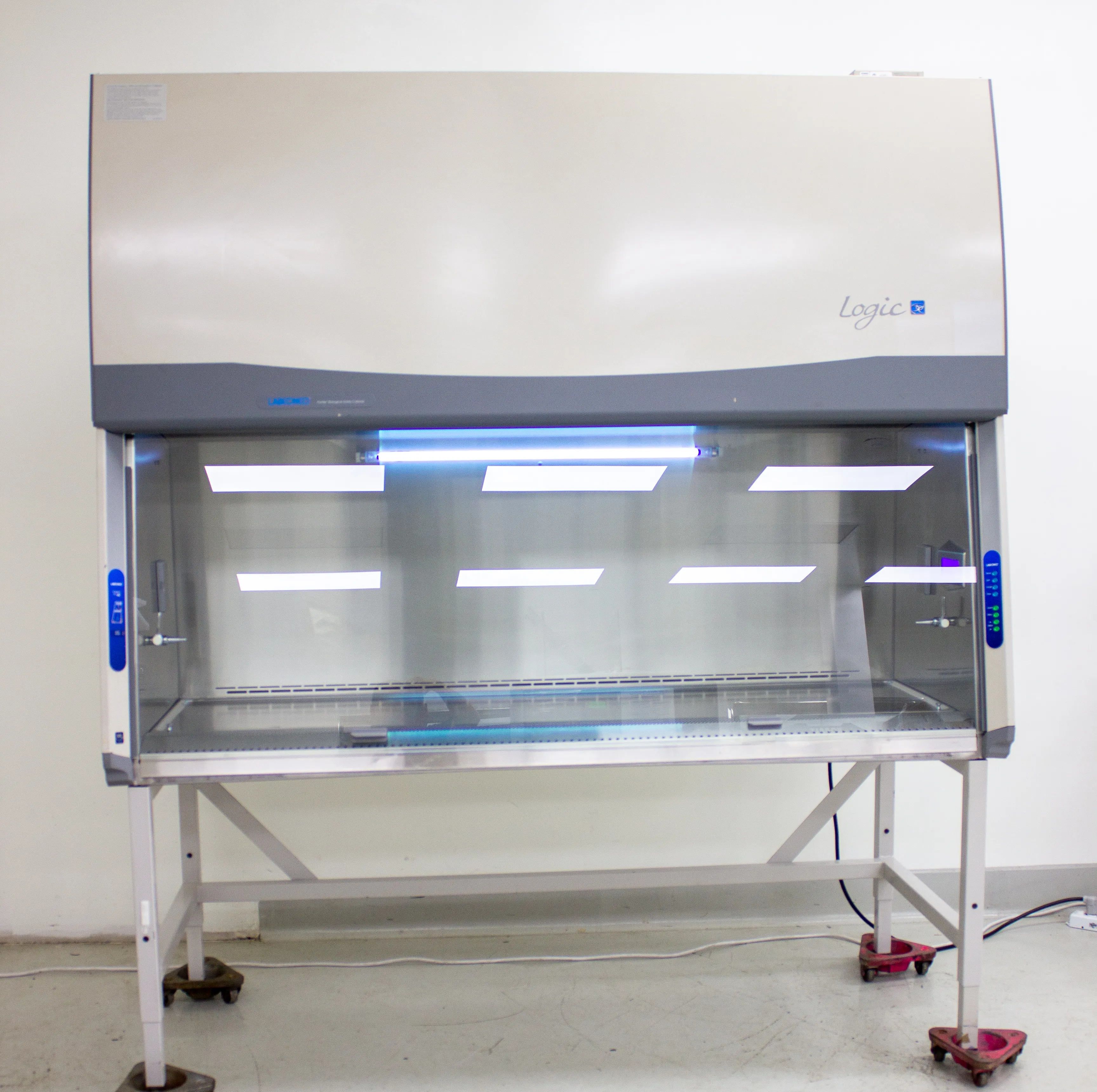 Labconco 3460009 Class II Type A2 Purifier Biological Safety Cabinet