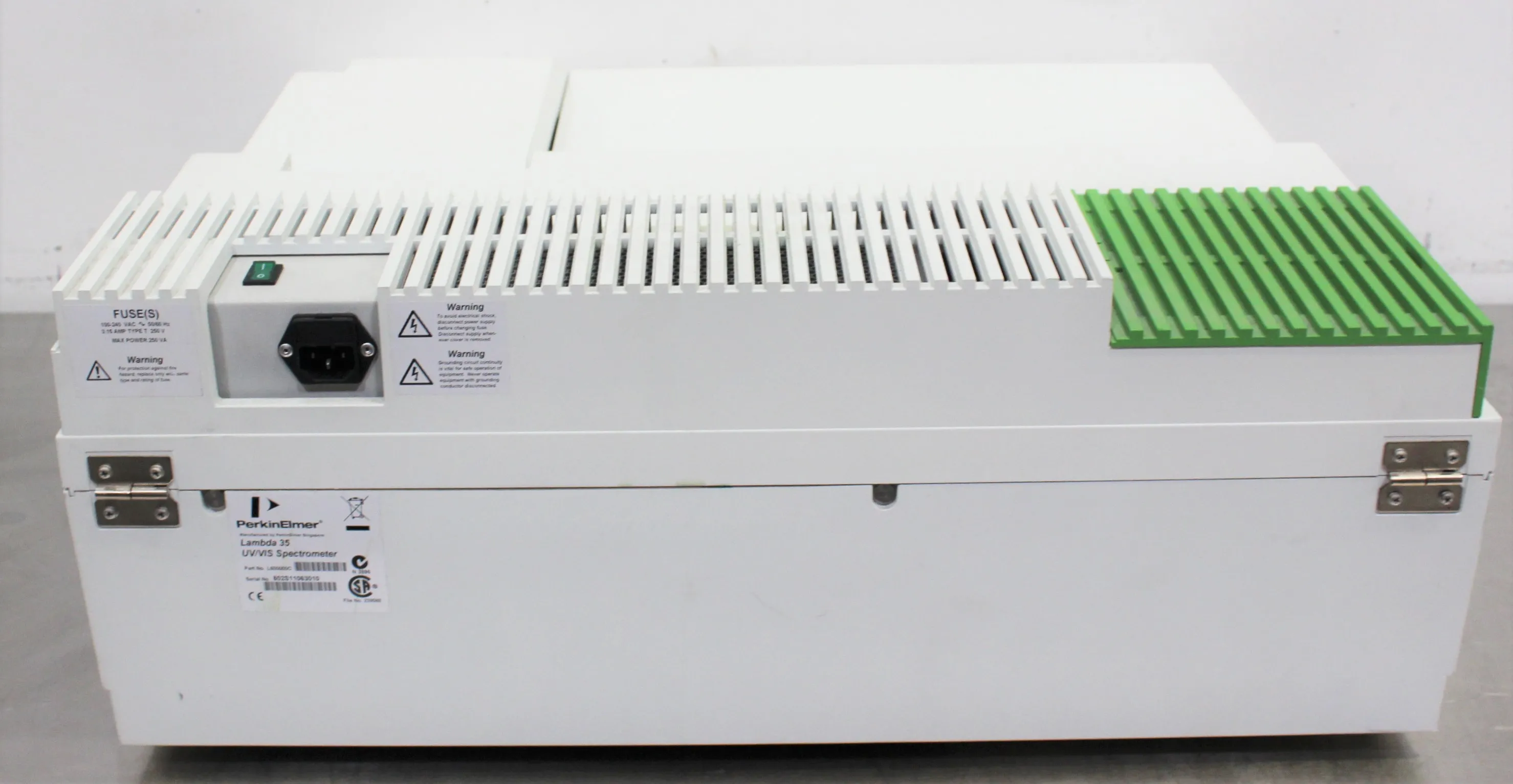 Perkin Elmer Lambda 35 UV-Visible Spectrophotometer