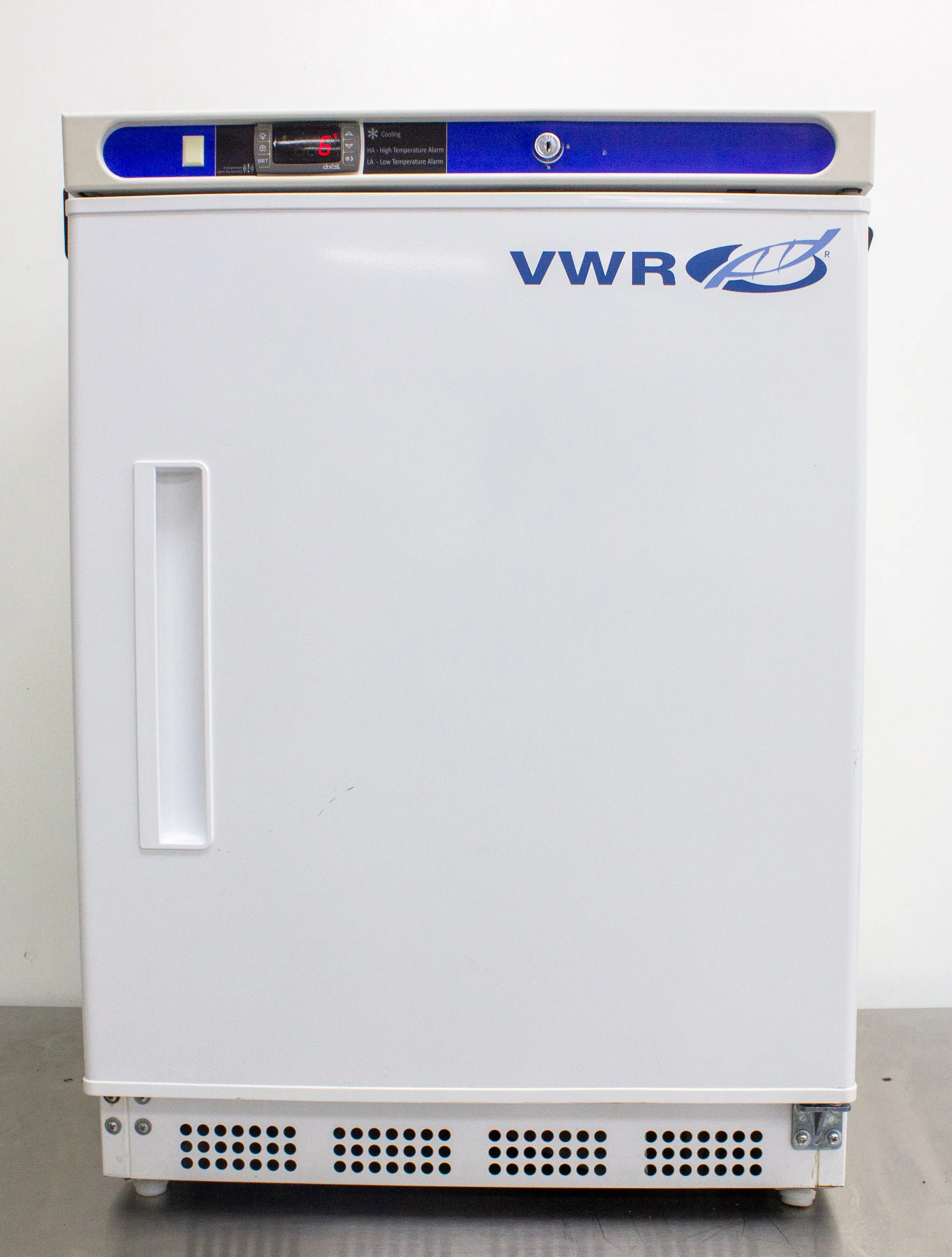 VWR Undercounter Refrigerator Model SCUCBI-0404