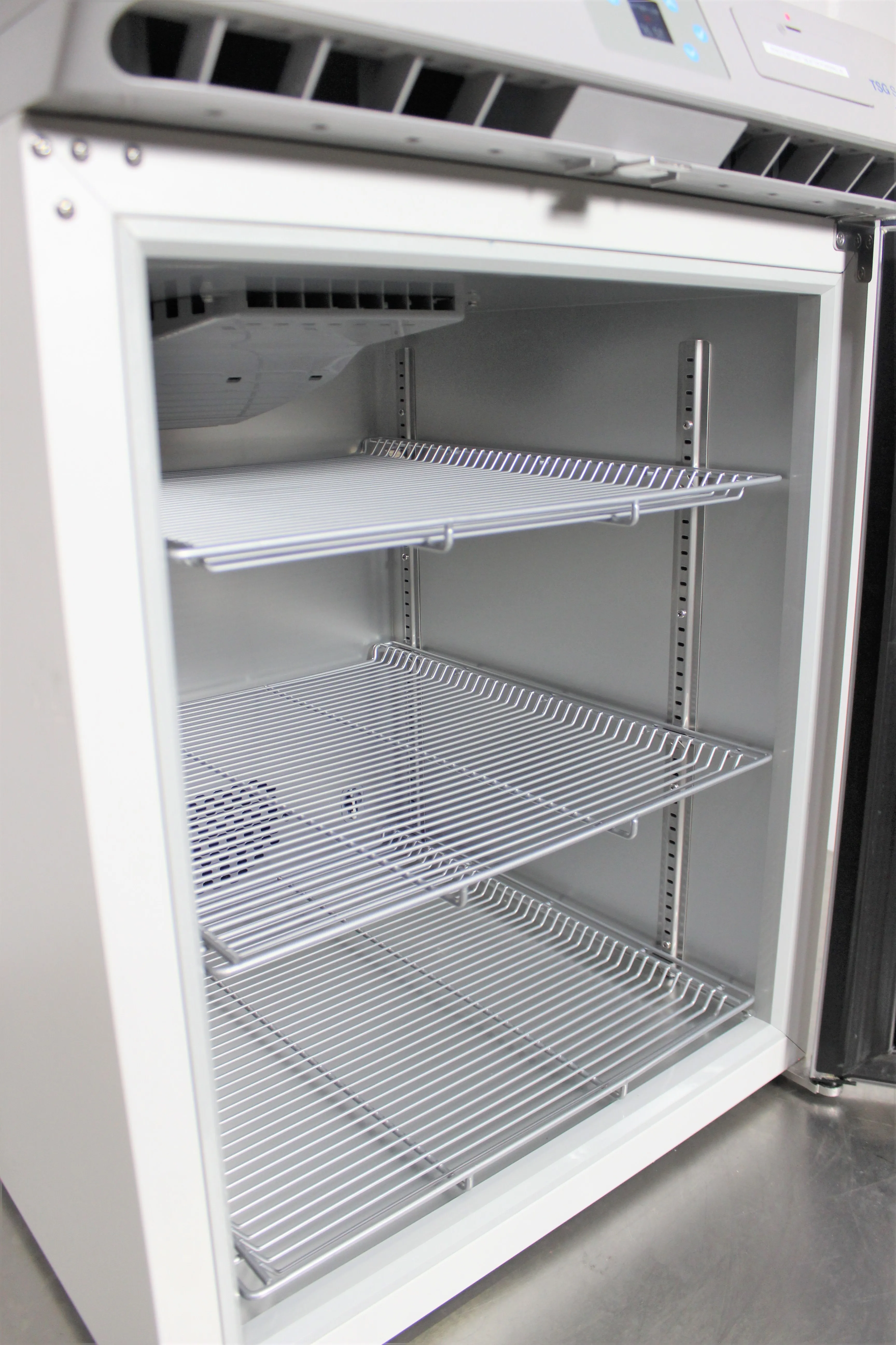 Thermo Fisher TSG Series Undercounter Refrigerator Used for Healthcare and Research Applications