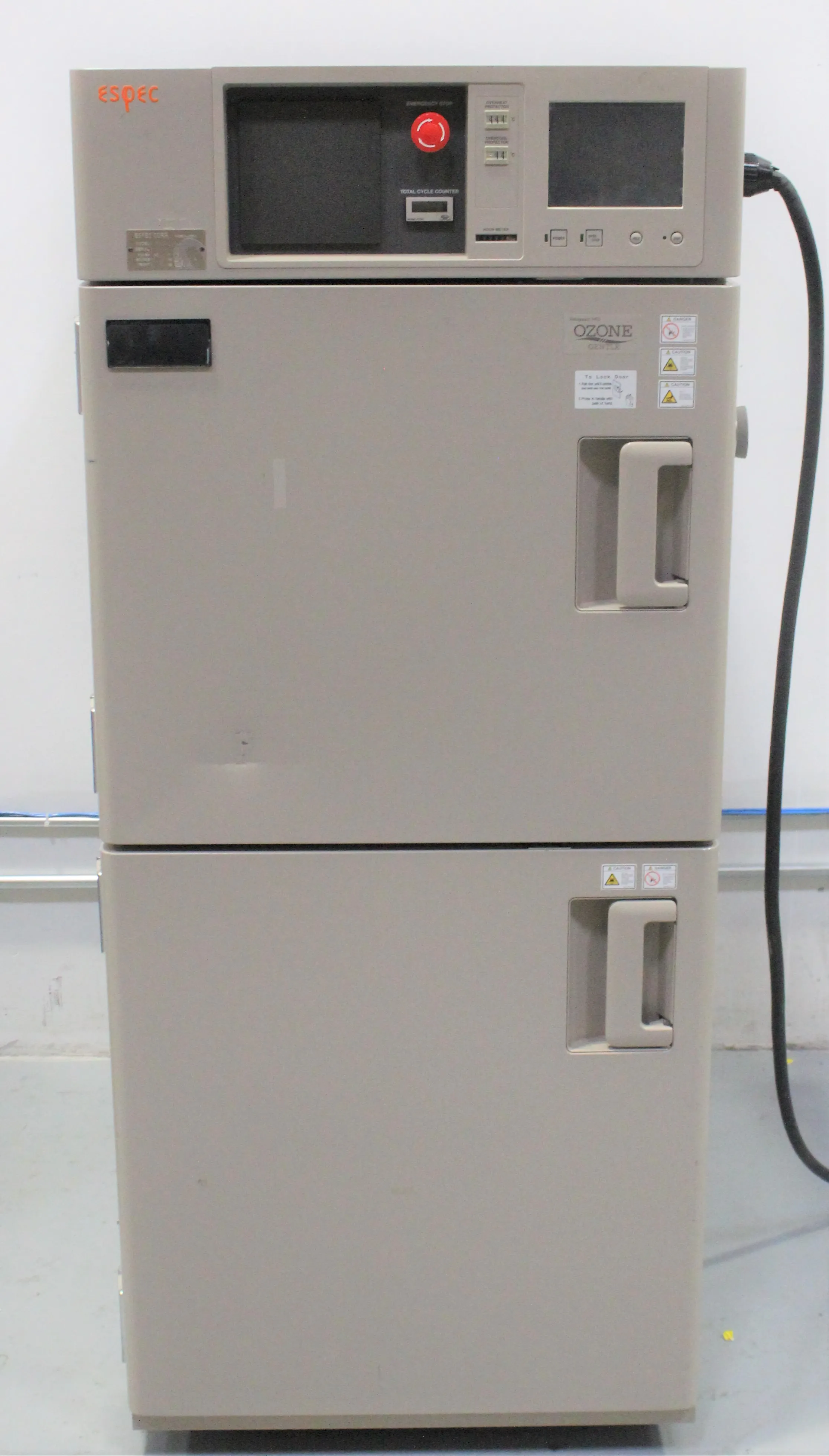 Espec TSE-11-A Thermal Shock Chamber by REUZEit - Used Lab Equipment