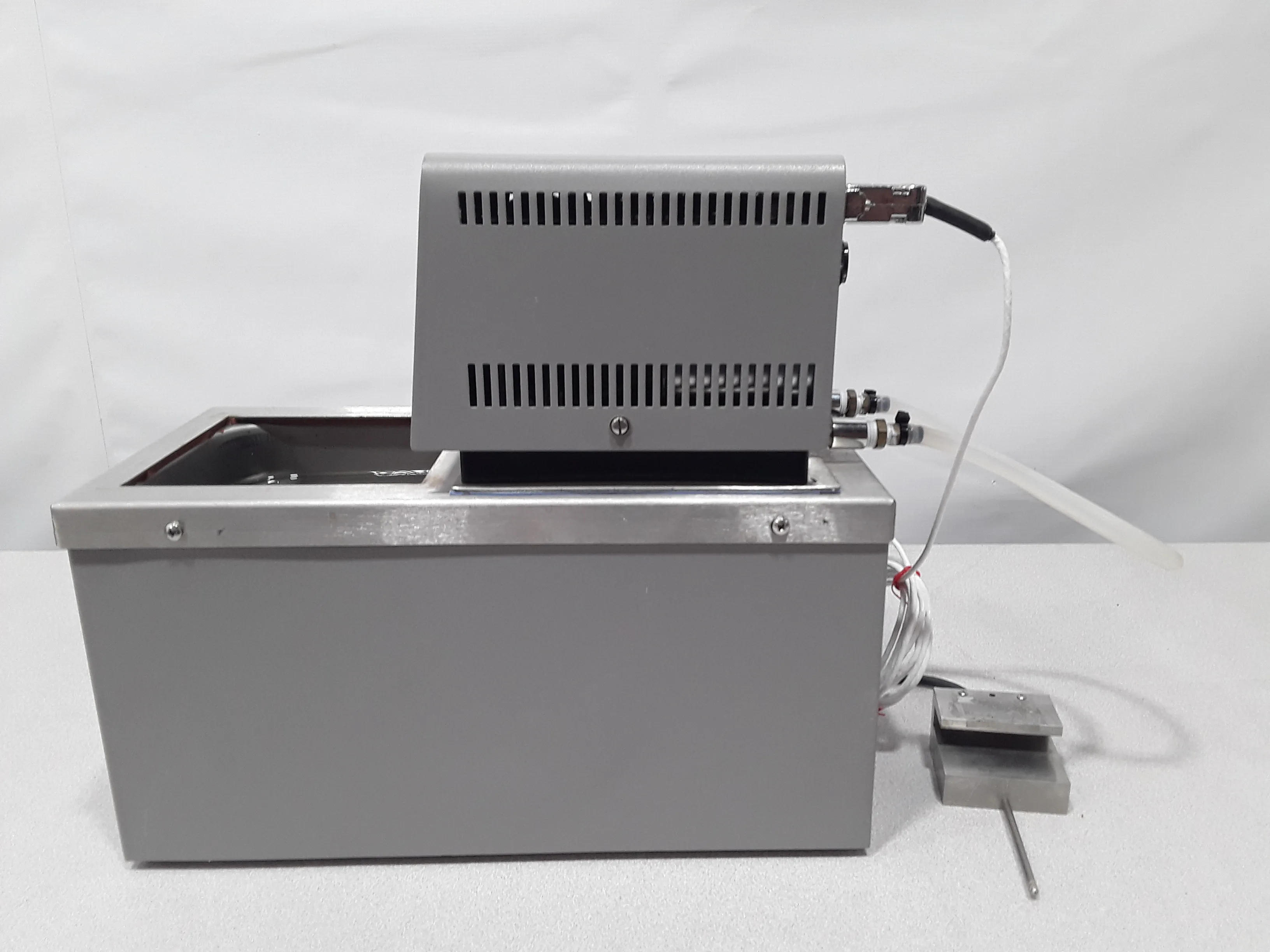 VWR 1137 Polyscience Heated Circulating Water Bath - Used Laboratory Equipment