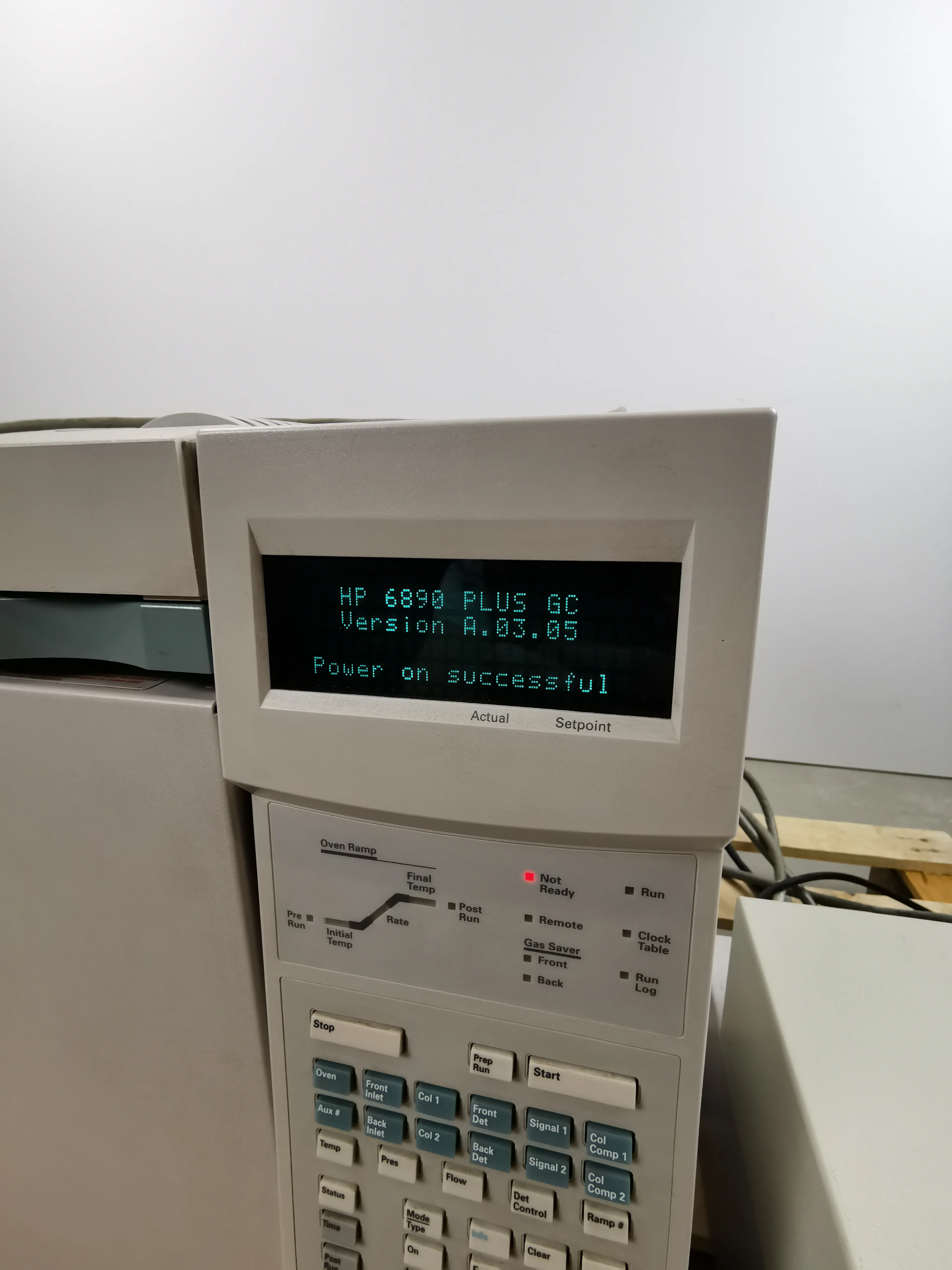 HP Agilent 6890 Series Gas Chromatograph w. Autosamplers controller