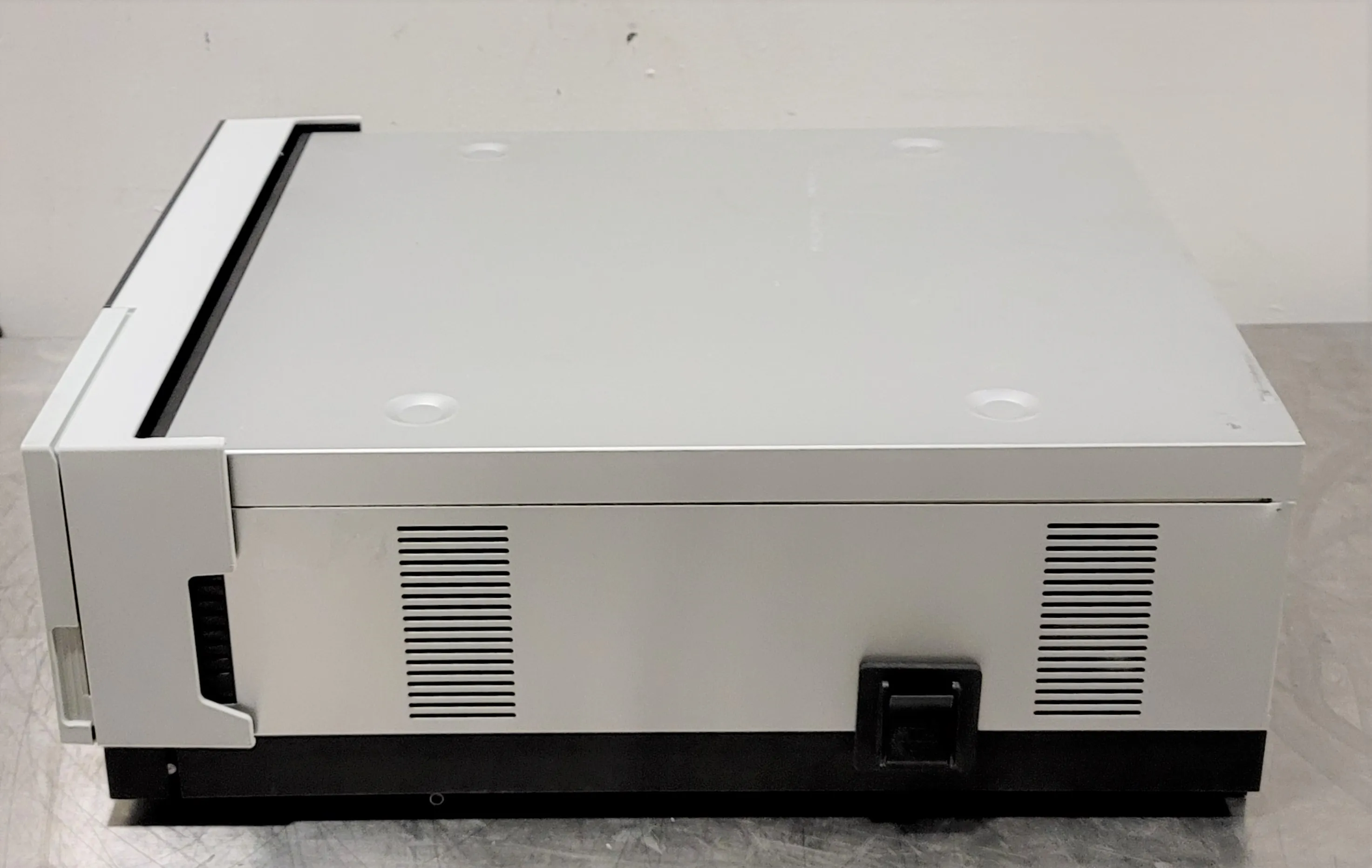 Thermo Scientific Dionex UltiMate TCC-3000RS Rapid Separation Column Compartment HPLC FPLC GC CE