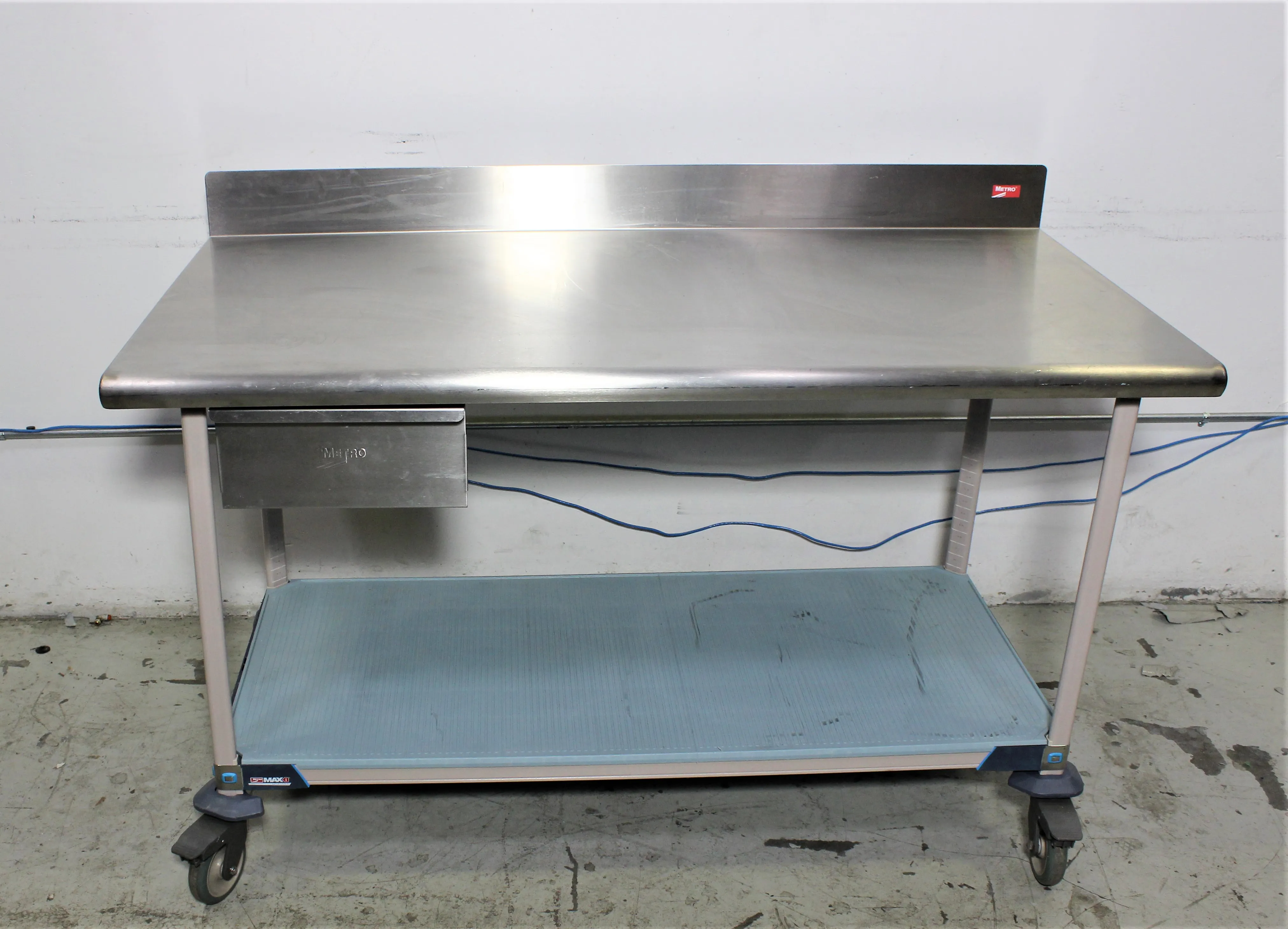 Metro Max i Stainless Steel Lab Worktable - Lab Bench