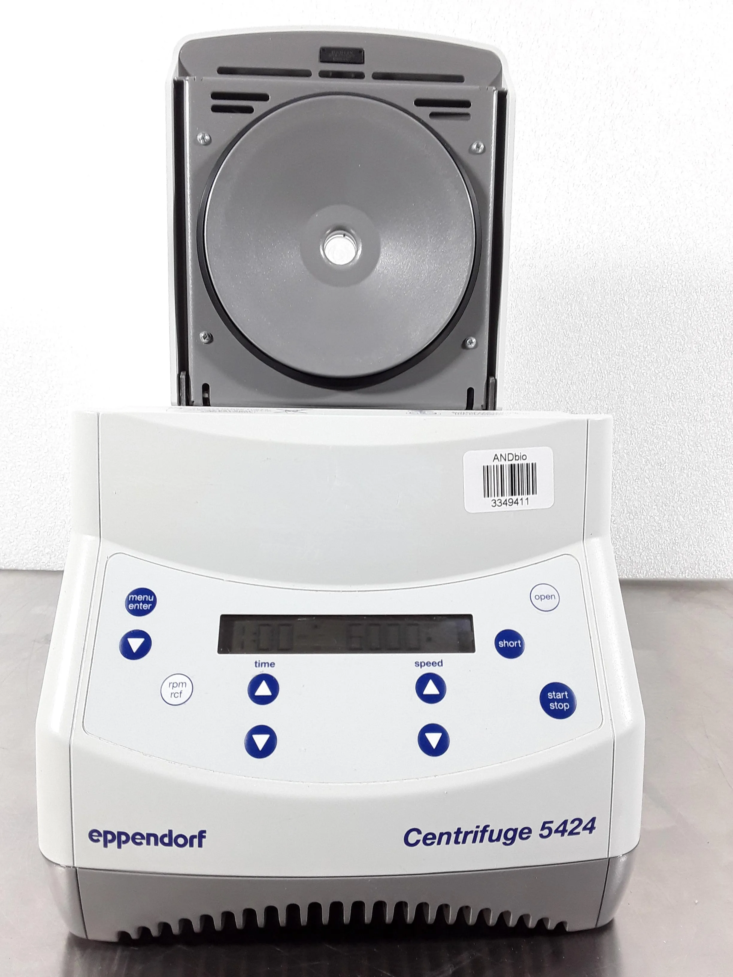 Eppendorf 5424 Benchtop Centrifuge | Used Lab Equipment