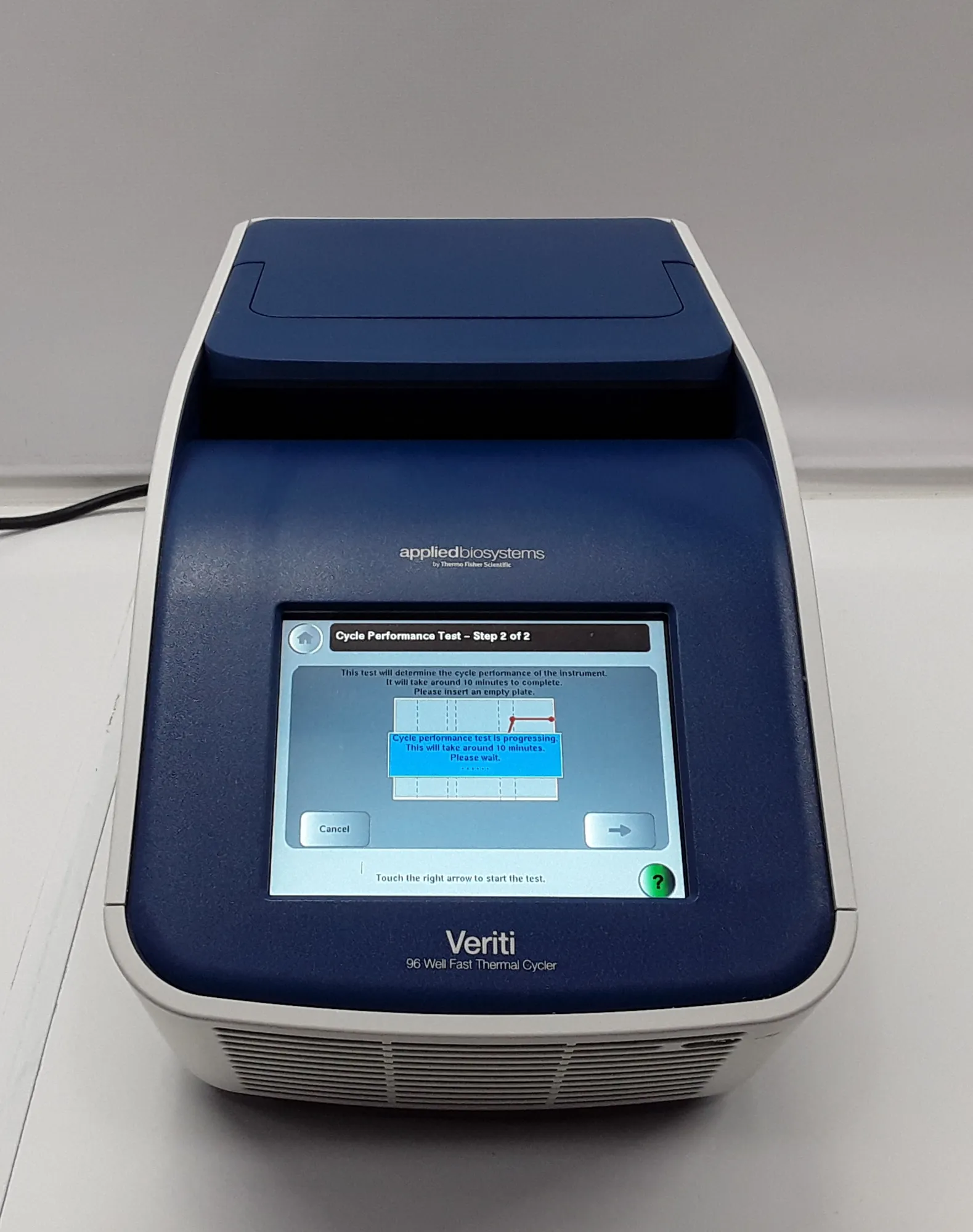 Applied Biosystems Veriti 96-Well Fast Thermal Cycler