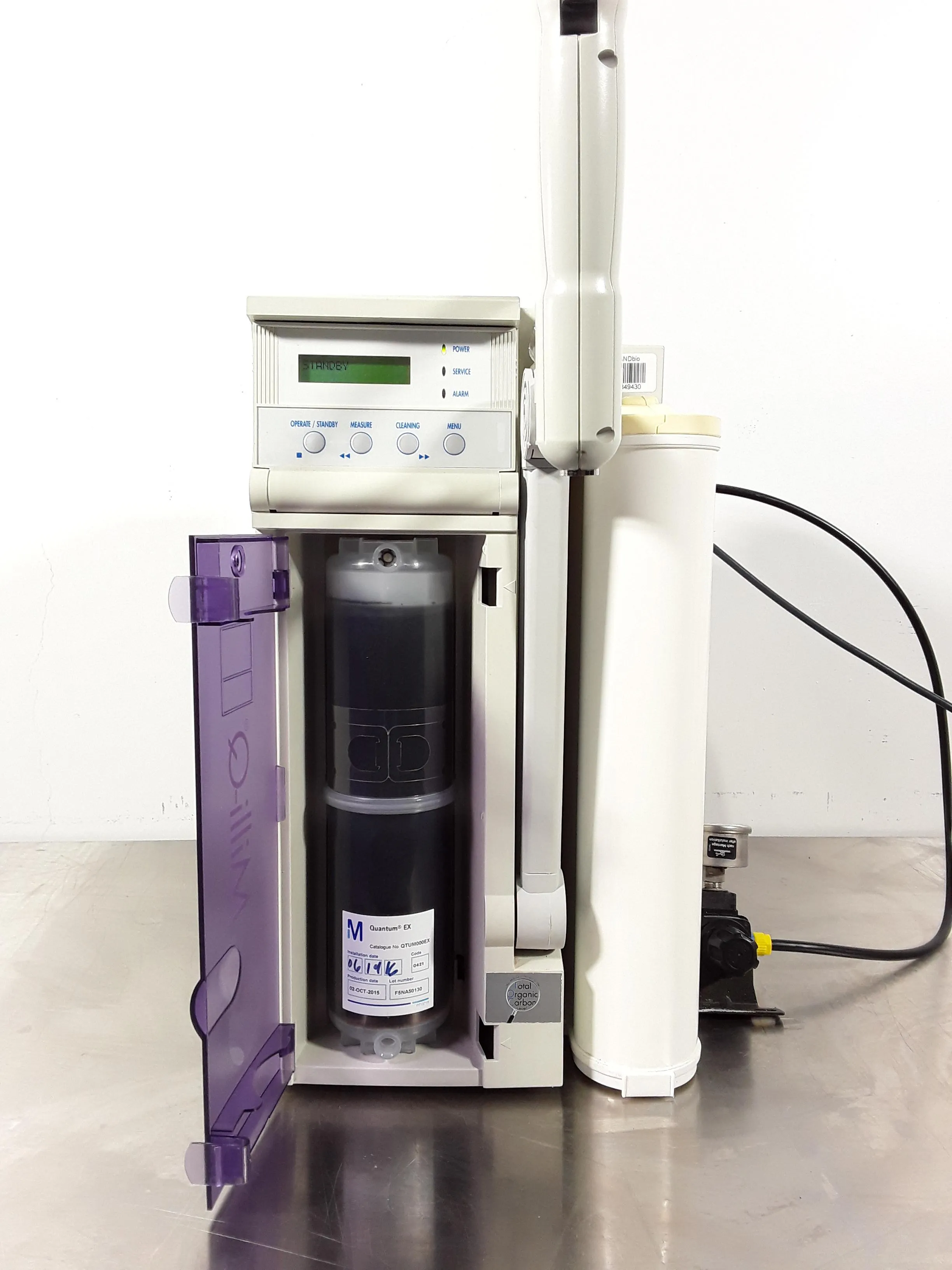 Millipore Milli-Q Gradient A10 Water Purification System with TOC Measurement and UV Lamp