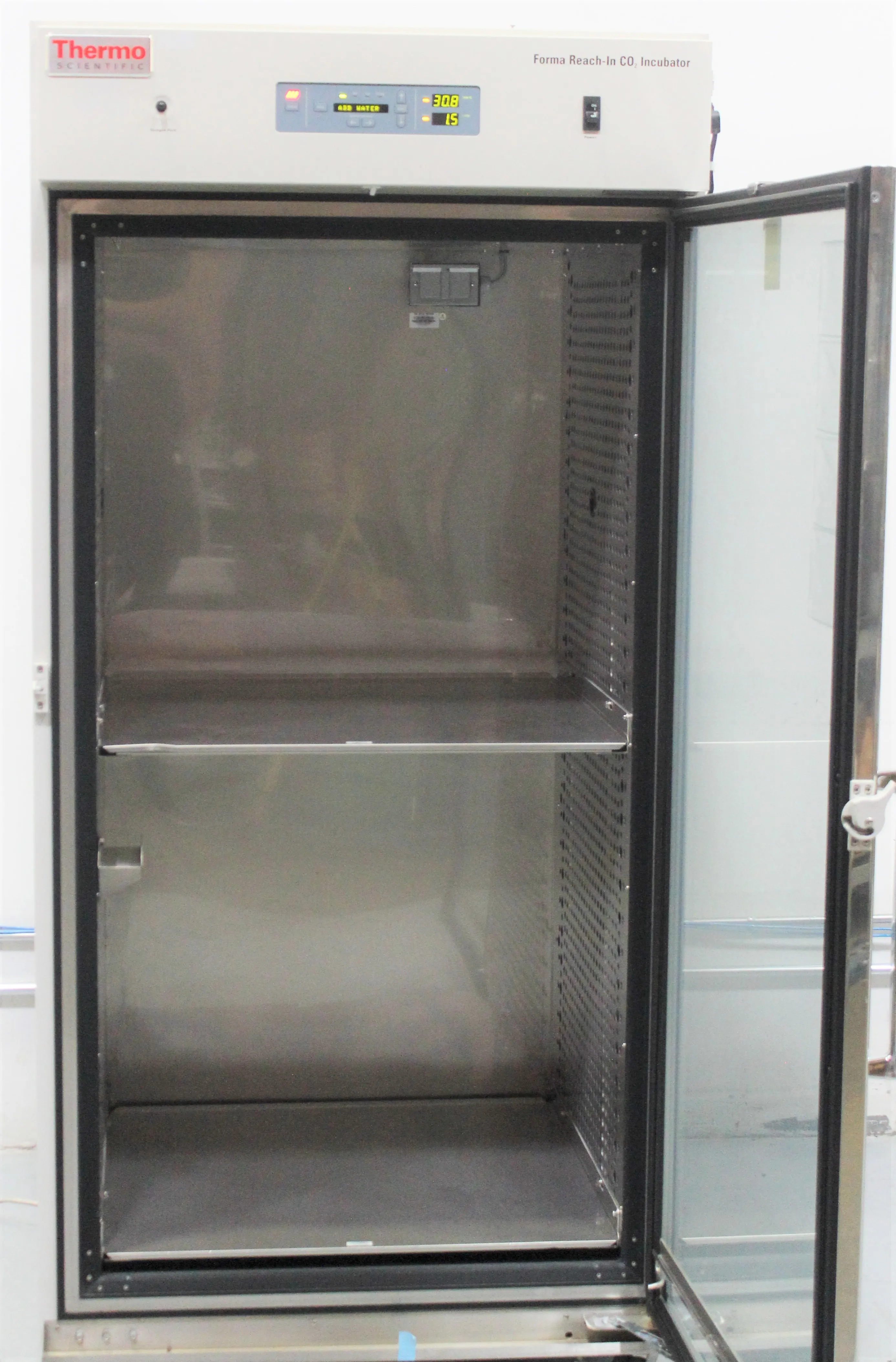 Thermo Scientific Large-Capacity CO2 Incubator 821L 29 cu. ft. Polished Stainless Steel Interior