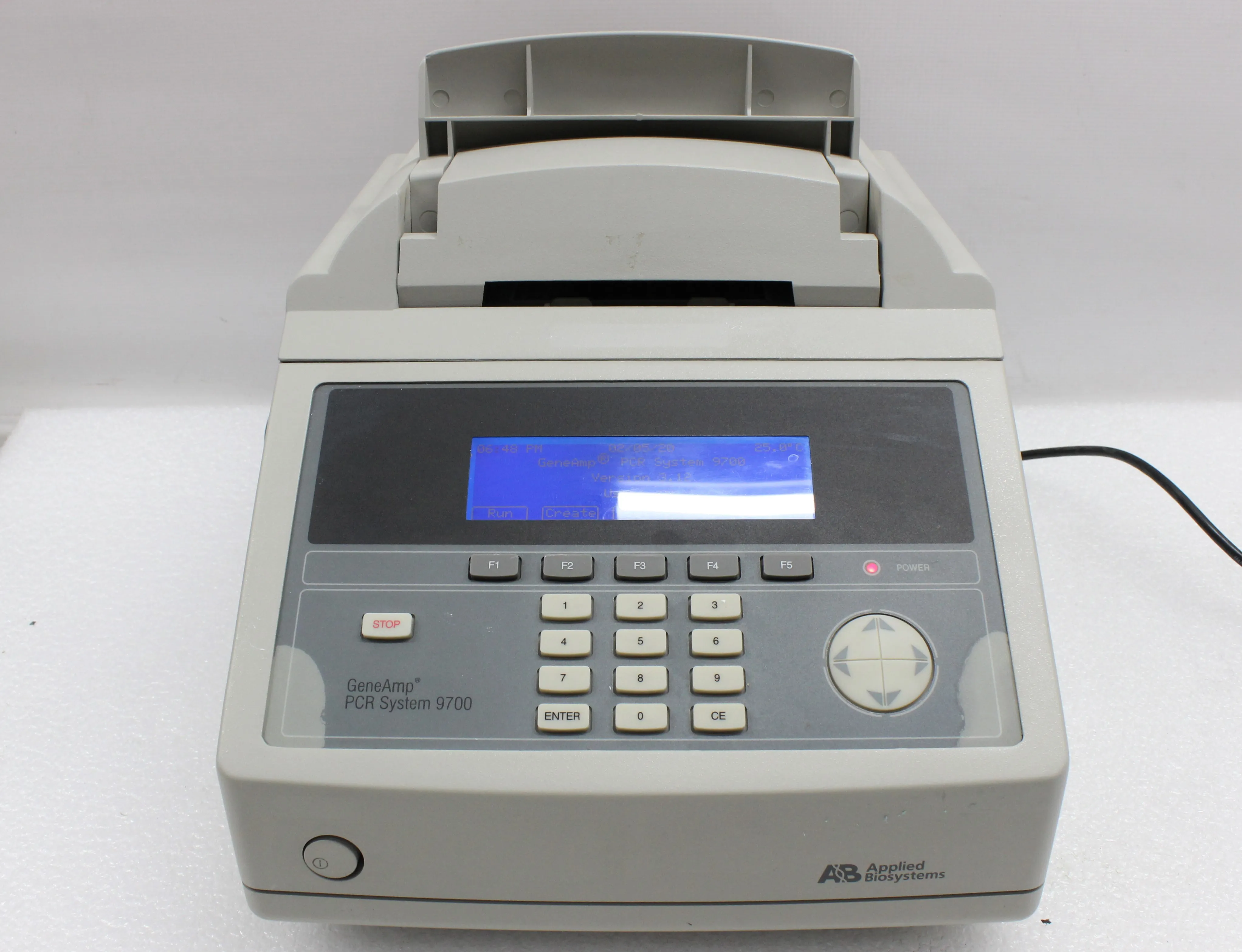 Applied Biosystems 9700 PCR Thermal Cycler N8050200