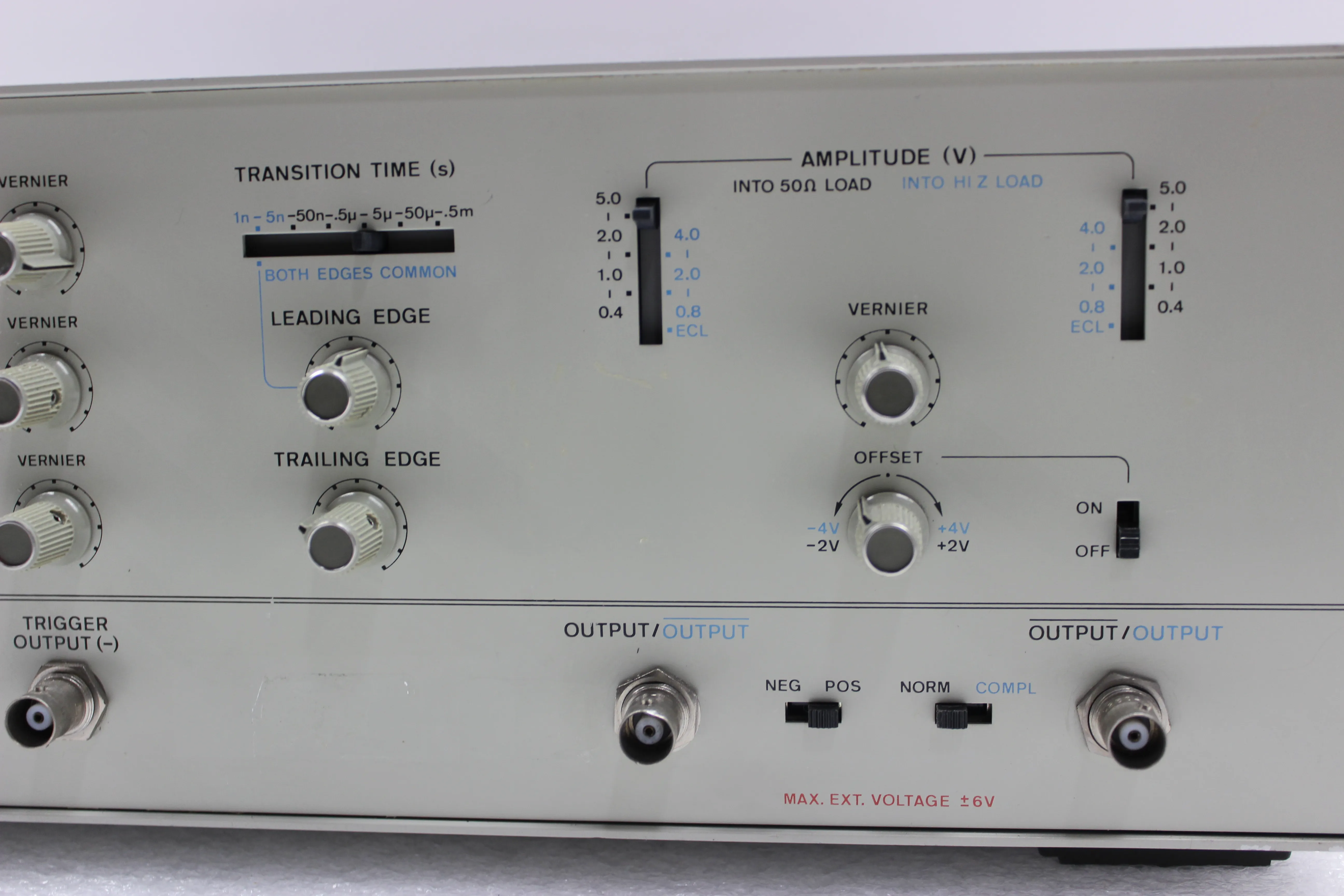 Hewlett Packard 8082A Pulse Generator