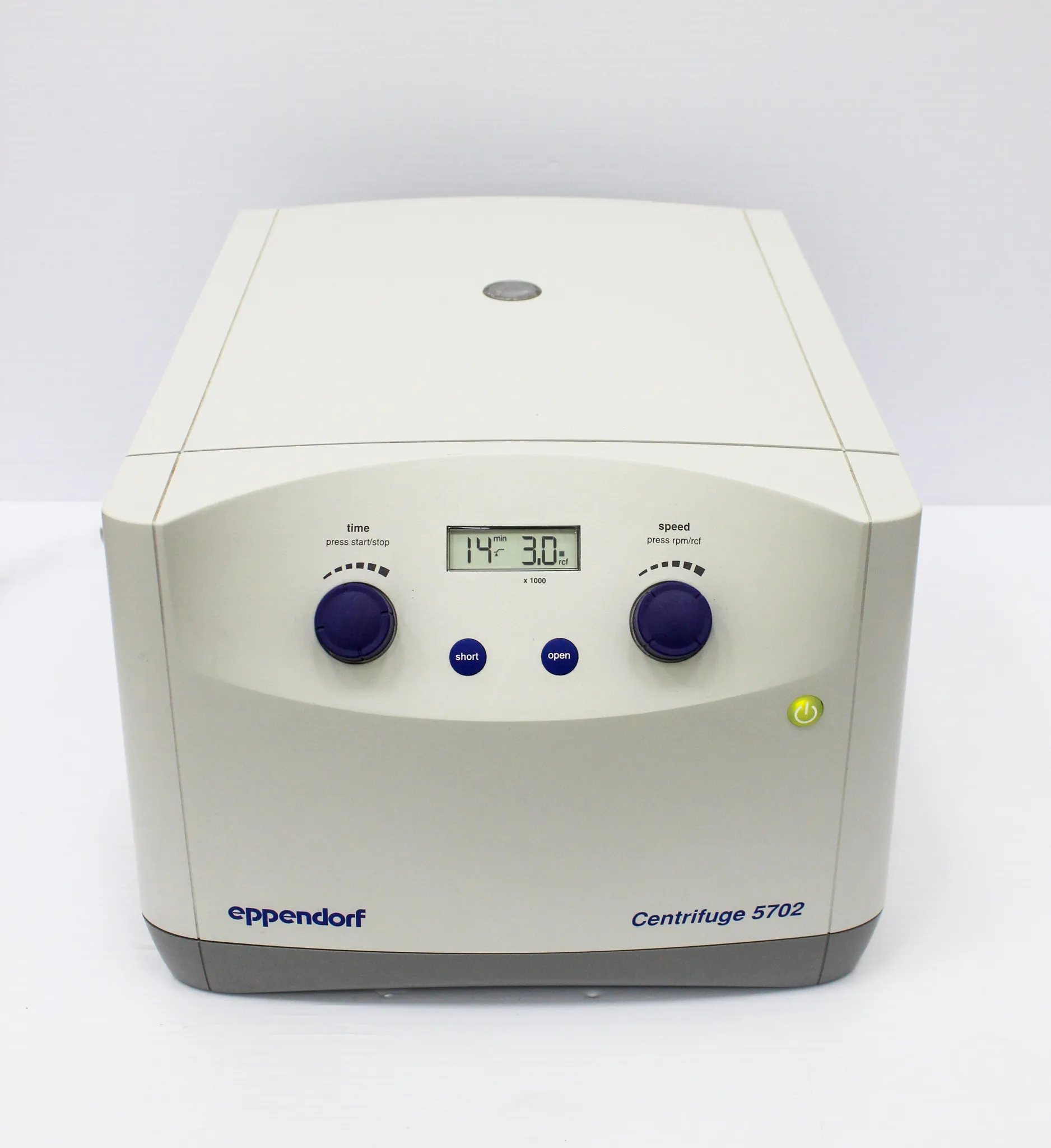 Eppendorf 5702 Benchtop Centrifuge 4 x 85ml Samples 4400 RPM