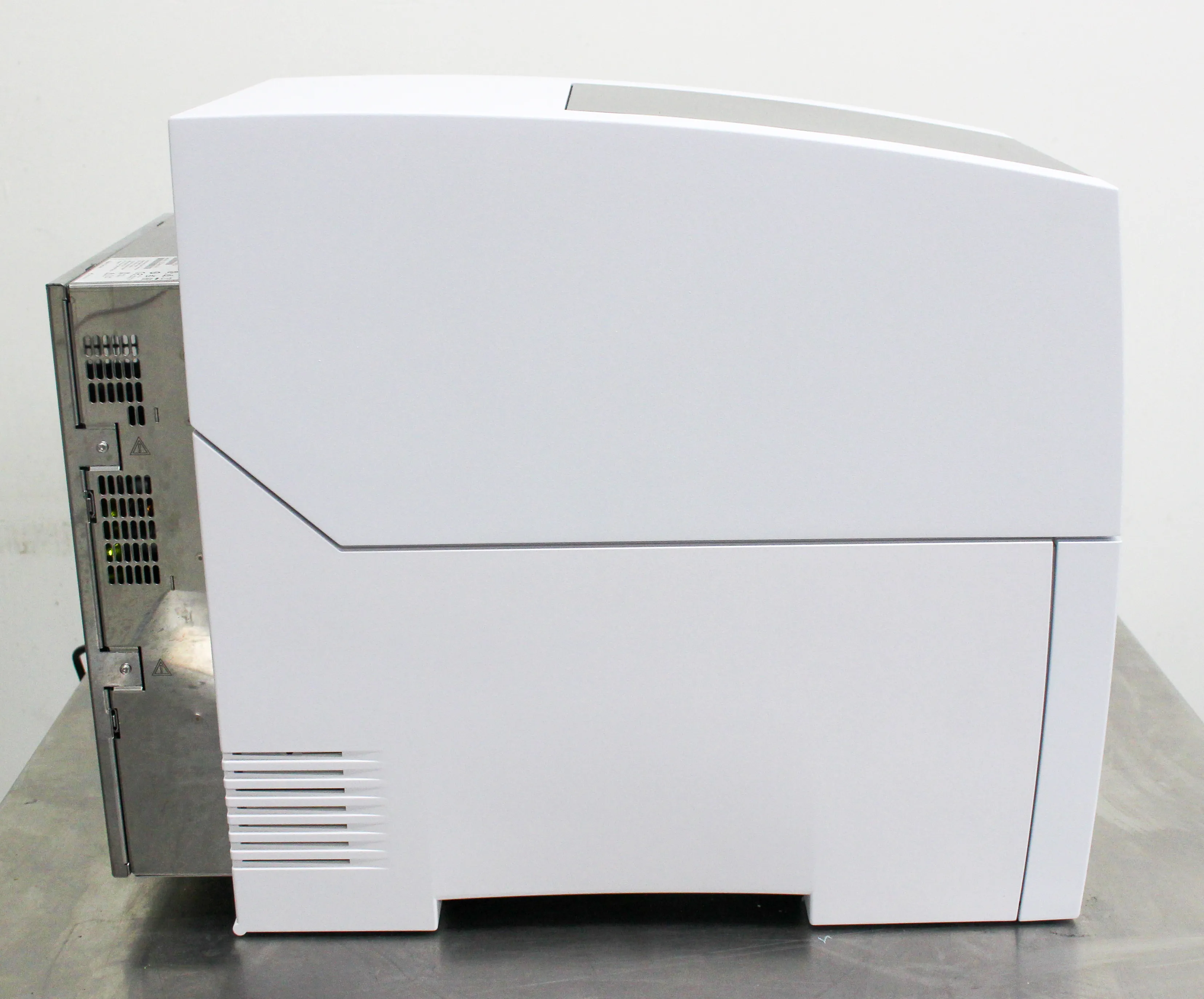 Agilent TapeStation 4150 Automated Electrophoresis System P/N G2992A – Low-Throughput Nucleic Acid Quality Control