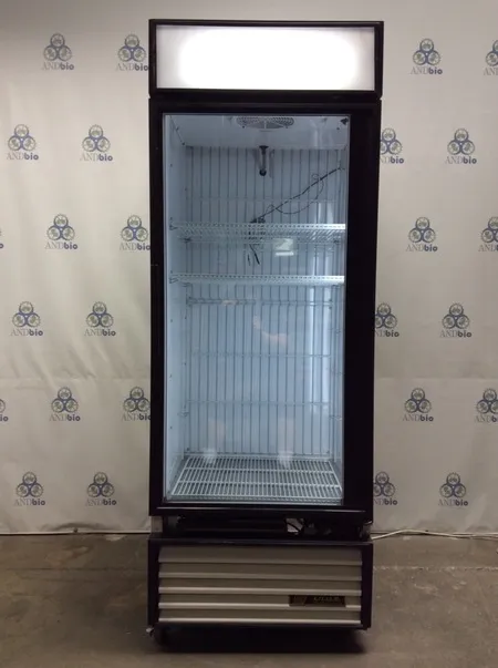 True GDM-26F Industrial/Laboratory Freezer w/Shelves 26 cu ft