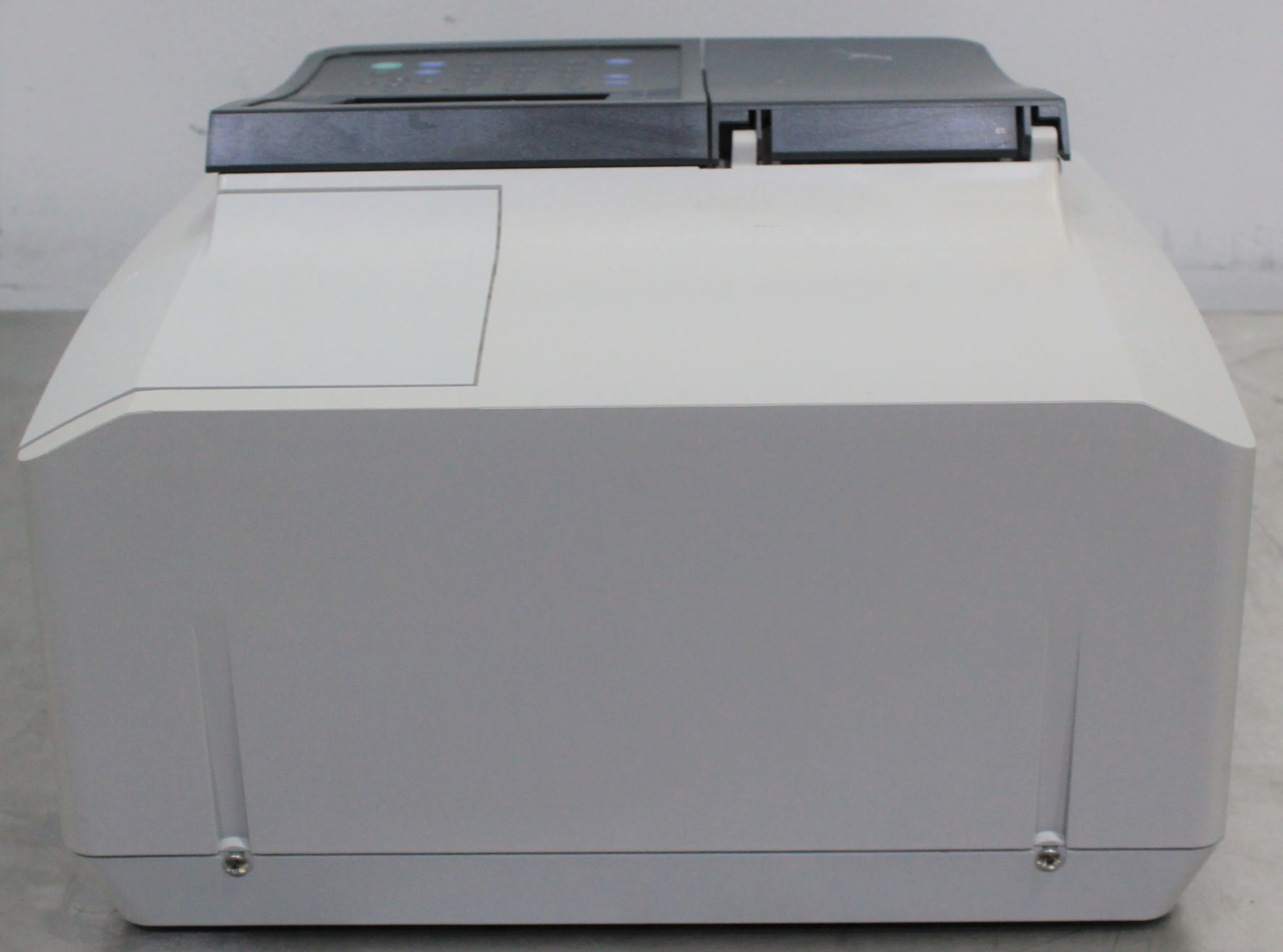 Shimadzu UV-1800 UV-Vis Spectrophotometer