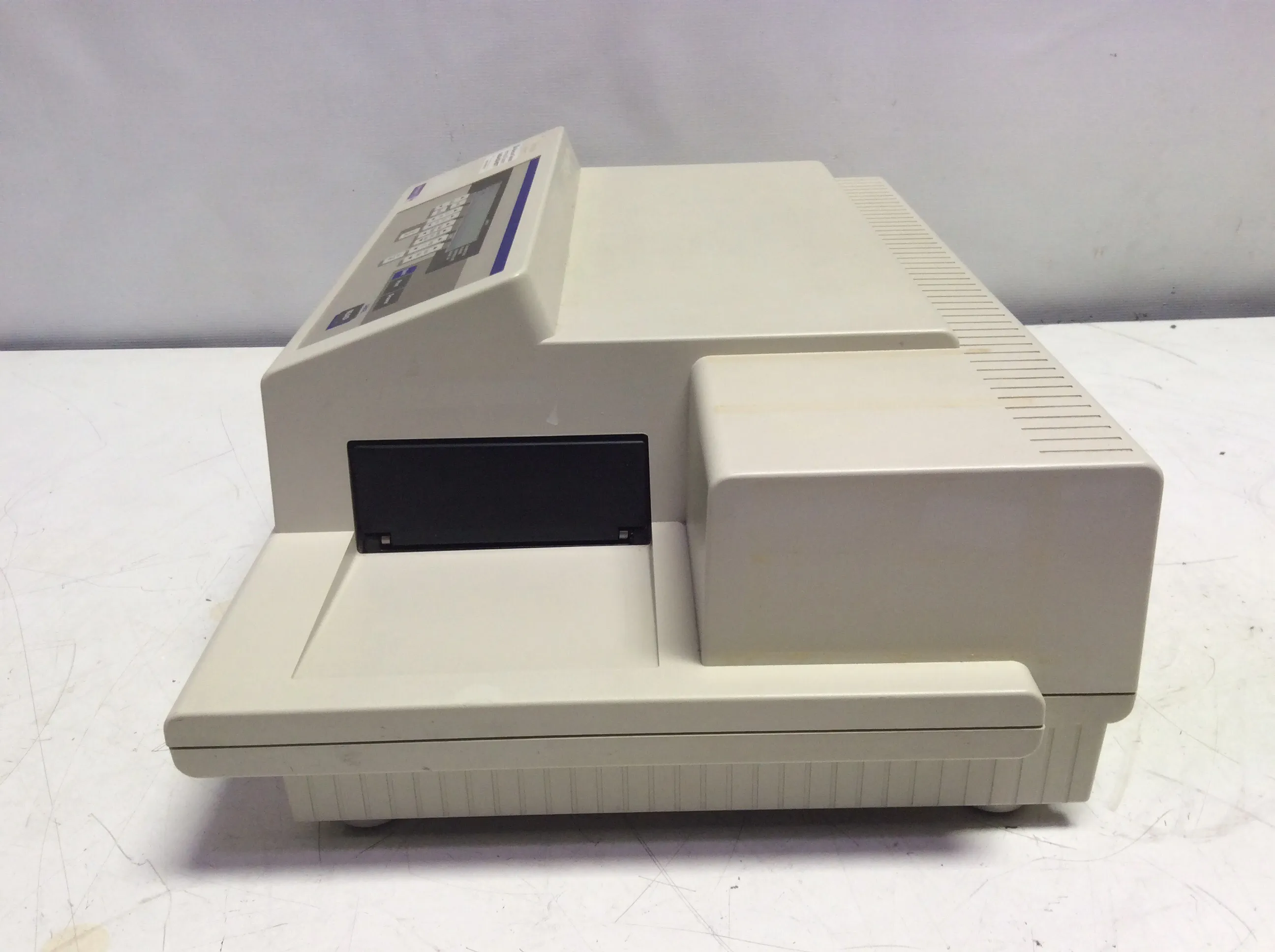 Molecular Devices Spectramax 190 Microplate Reader