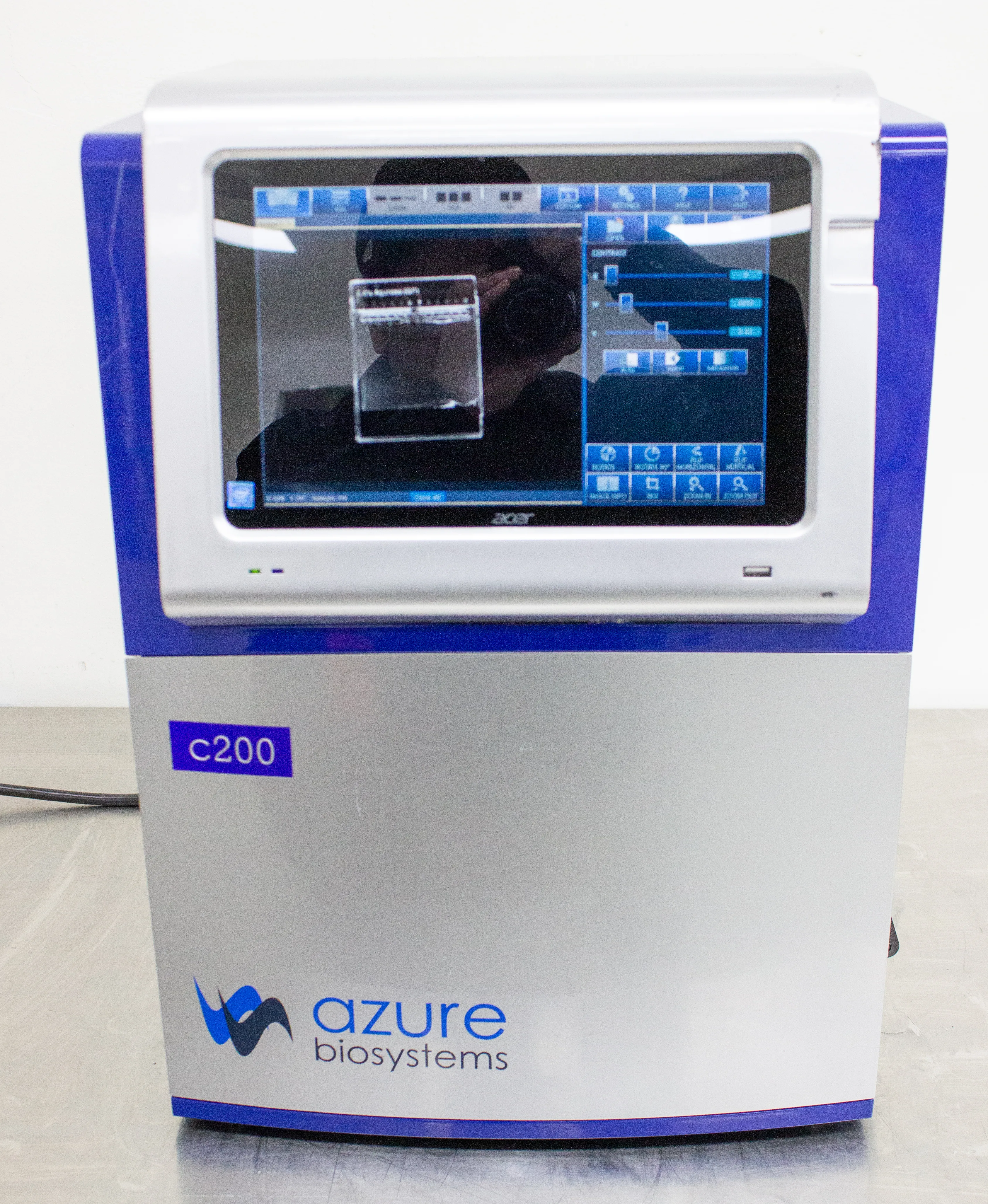 Azure Biosystems C200 Bioanalytical Imaging System Gel Imaging Workstation