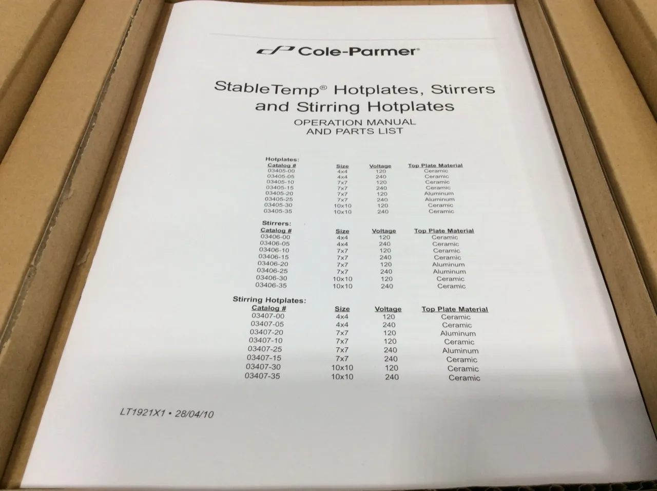 Cole Parmer StableTemp Cat. 03407-10 Ceramic Stirring Hot Plate, 7" x 7", 120 VAC