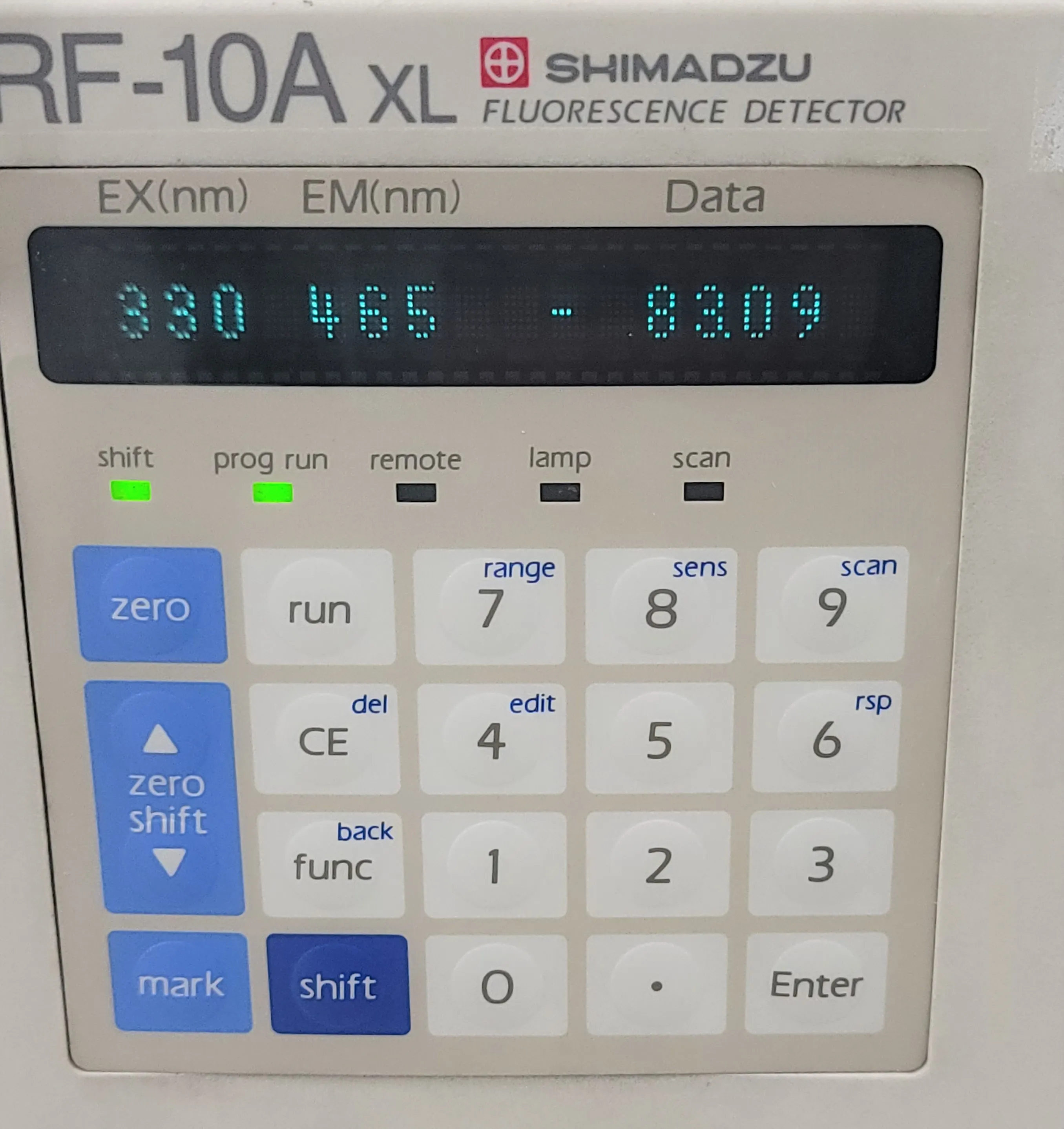 Shimadzu RF-10AXL Fluorescence Detector CAT 228-35353-92 HPLC FPLC GC CE