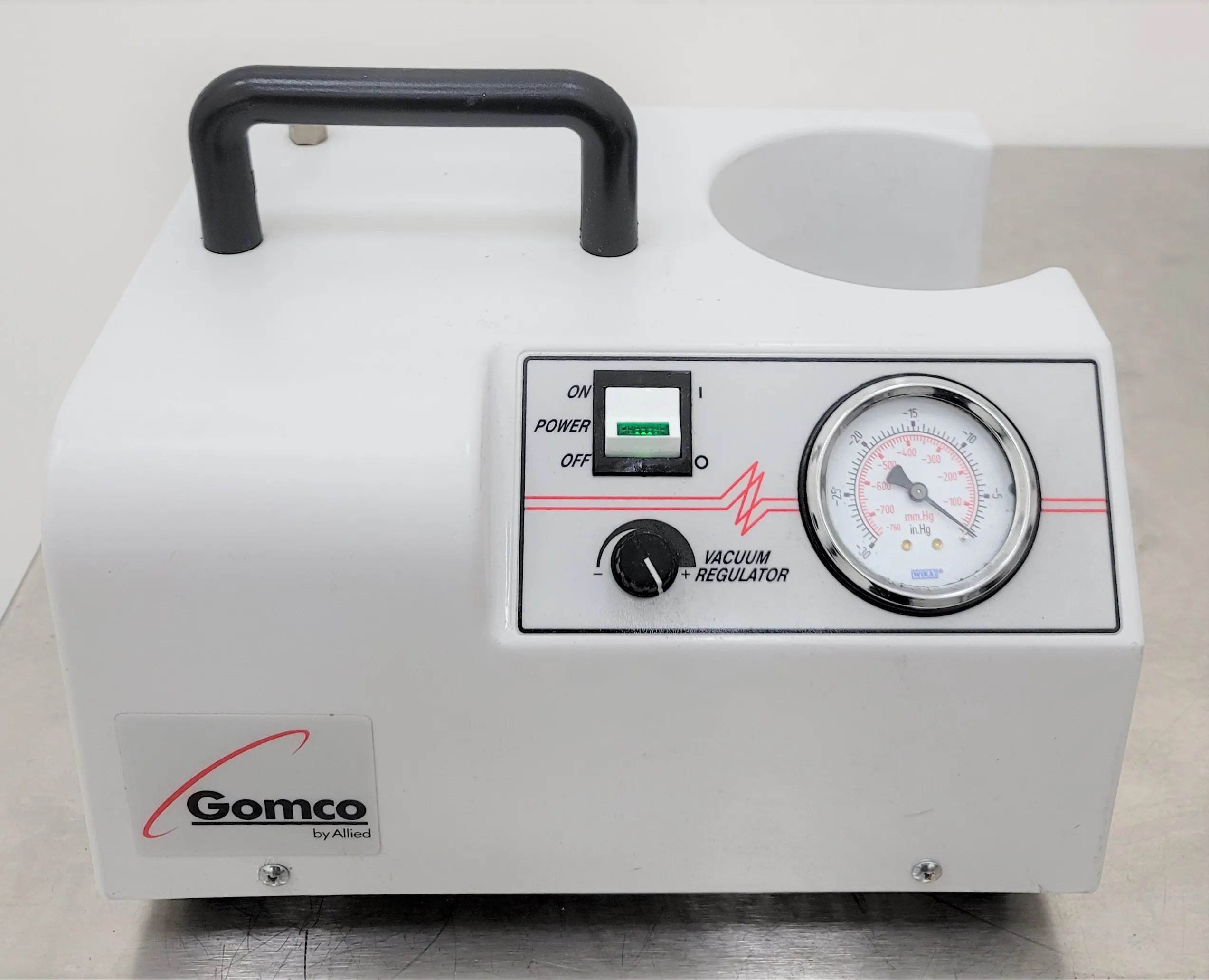 Gomco 405 Tabletop Aspirator