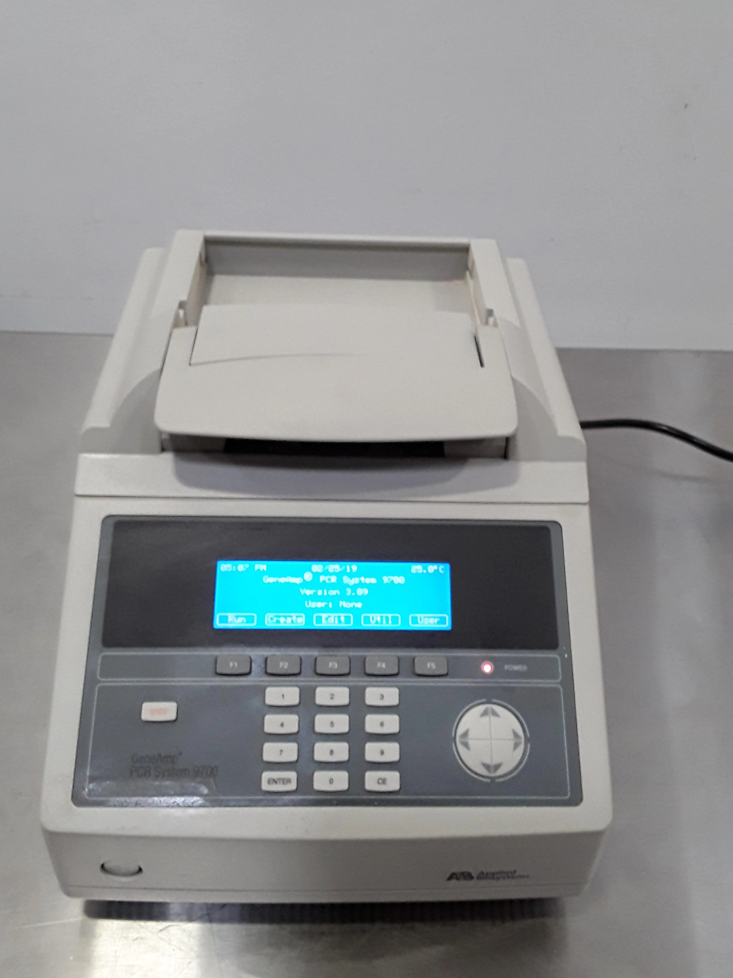 Applied Biosystems 9700 PCR Thermal Cycler