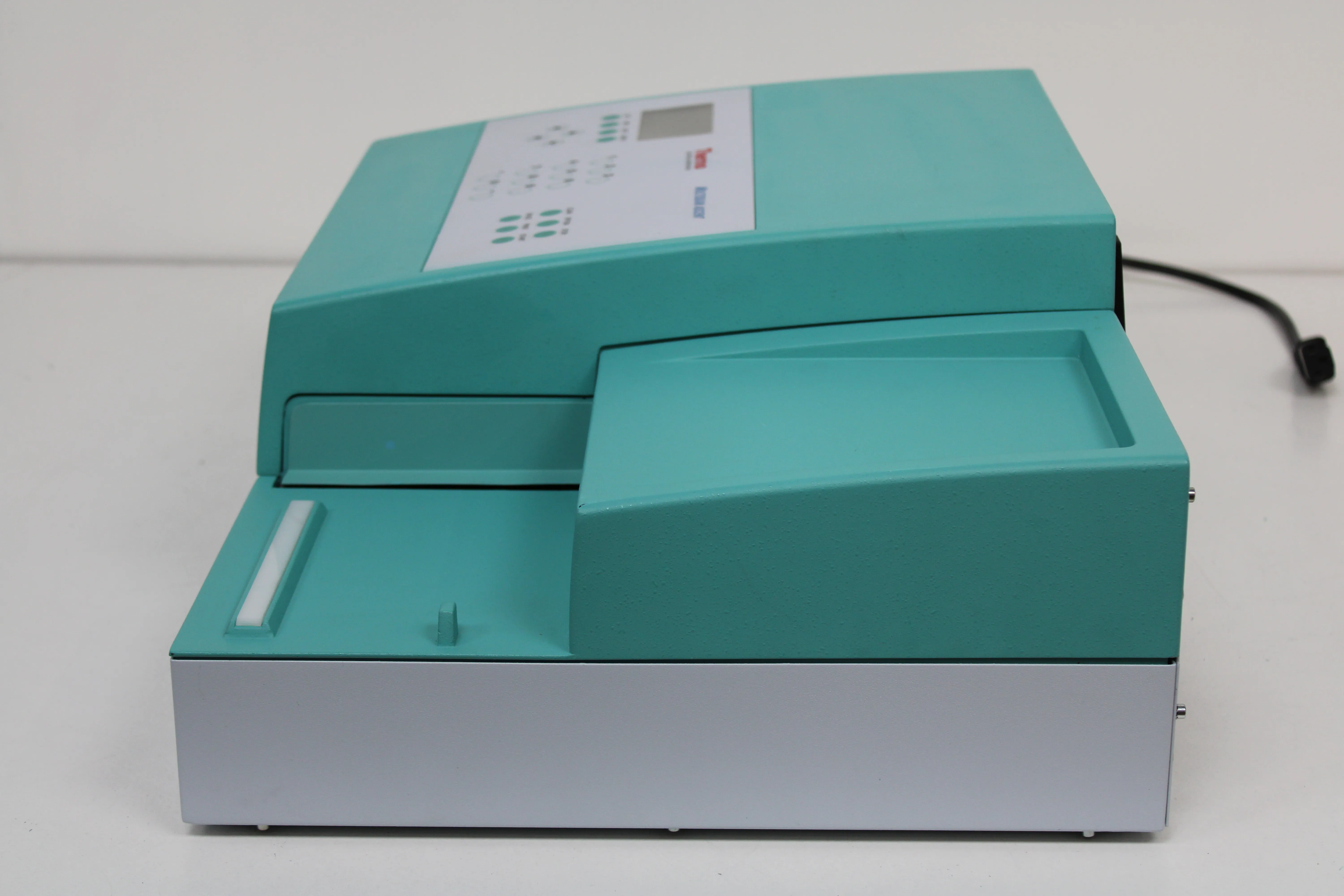 Thermo Electron Multiskan Ascent 96/384 Microplate Reader for Robotic and Automation in Plate Handling