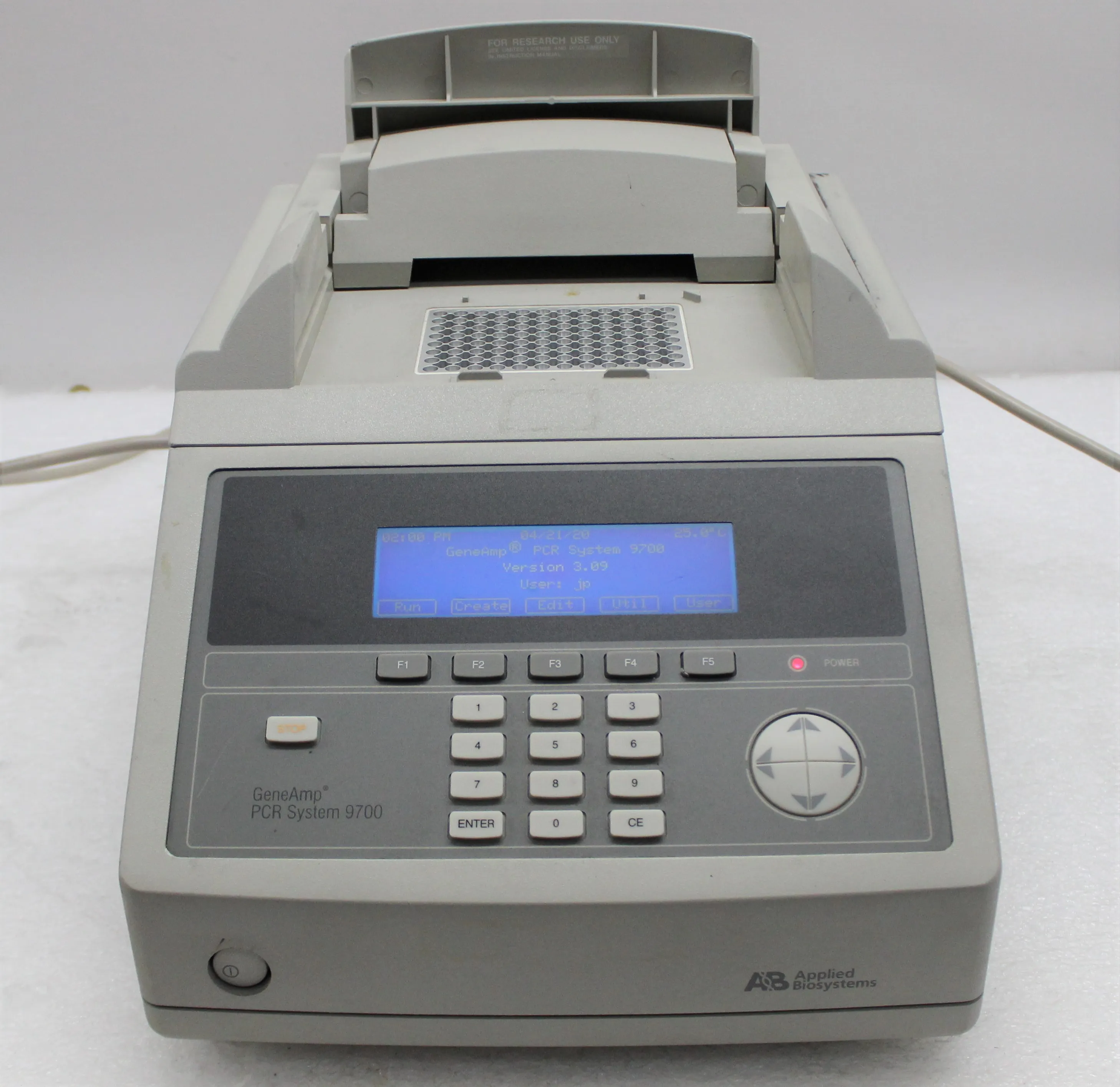 Used Applied Biosystems 9700 PCR Thermal Cycler N8050200