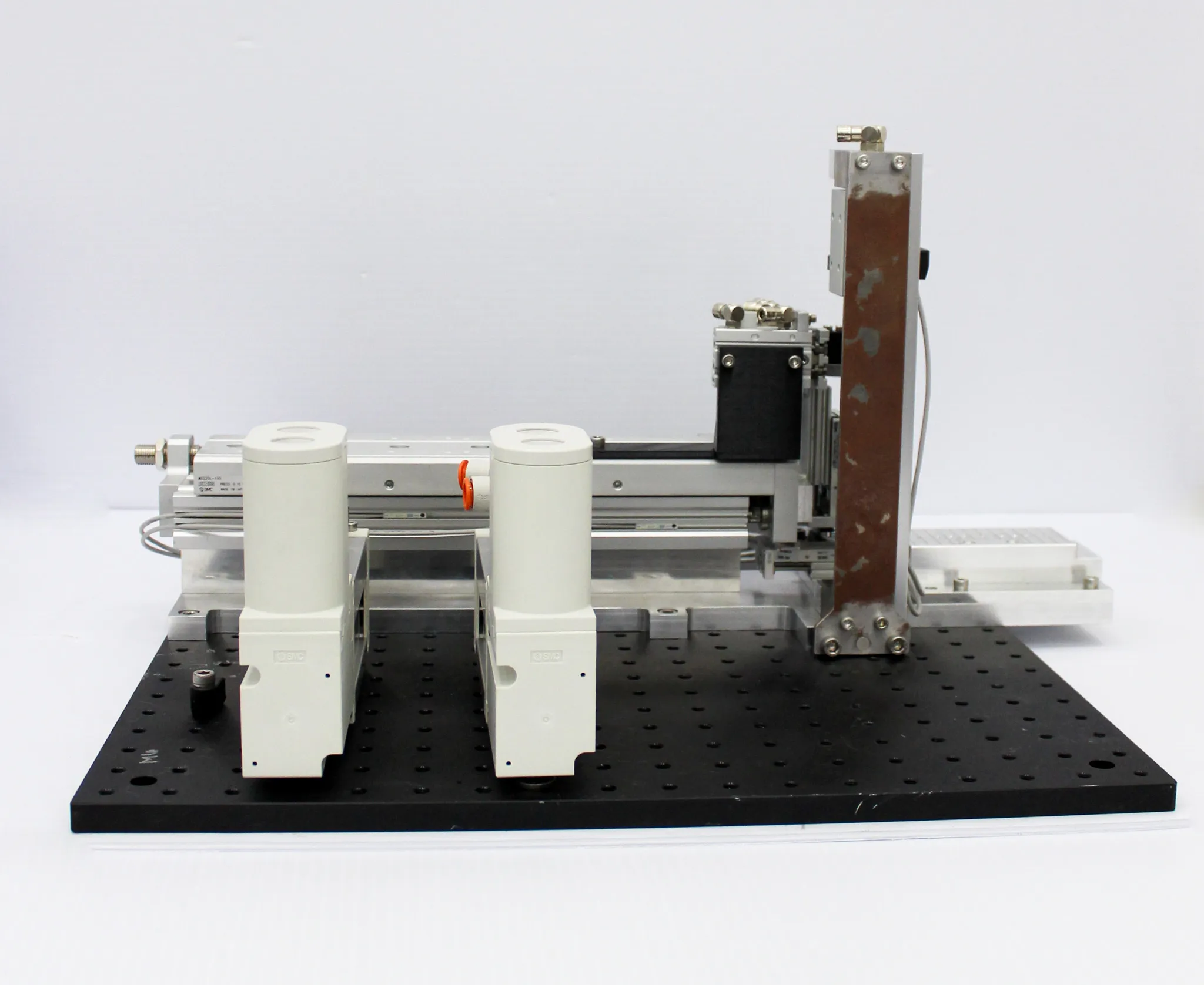 THORLABS MB4560A/M Custom Base Controlling Thermal Expansion SMC