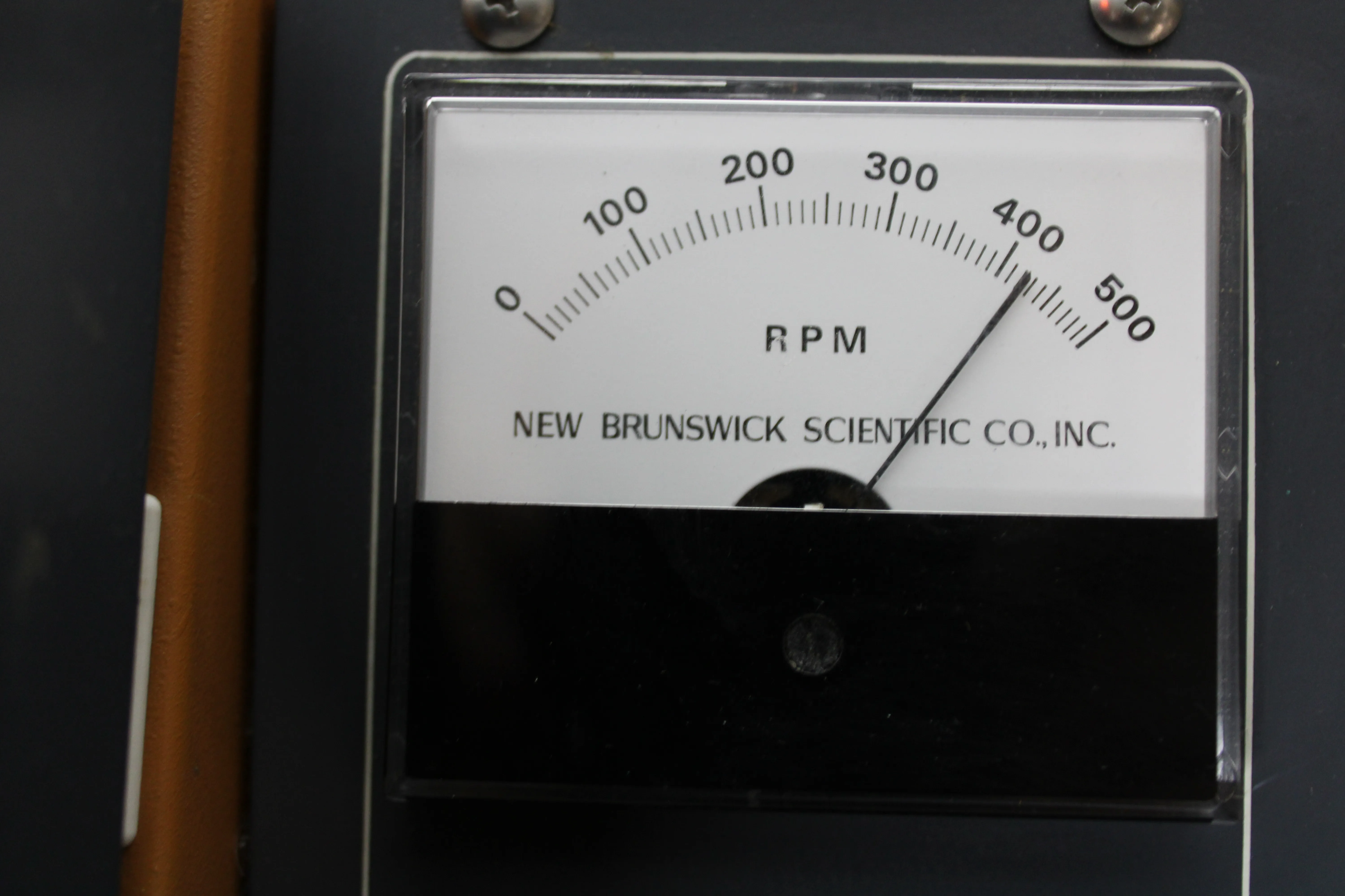 Used New Brunswick Scientific Incubator Shaker G25 - Laboratory Equipment