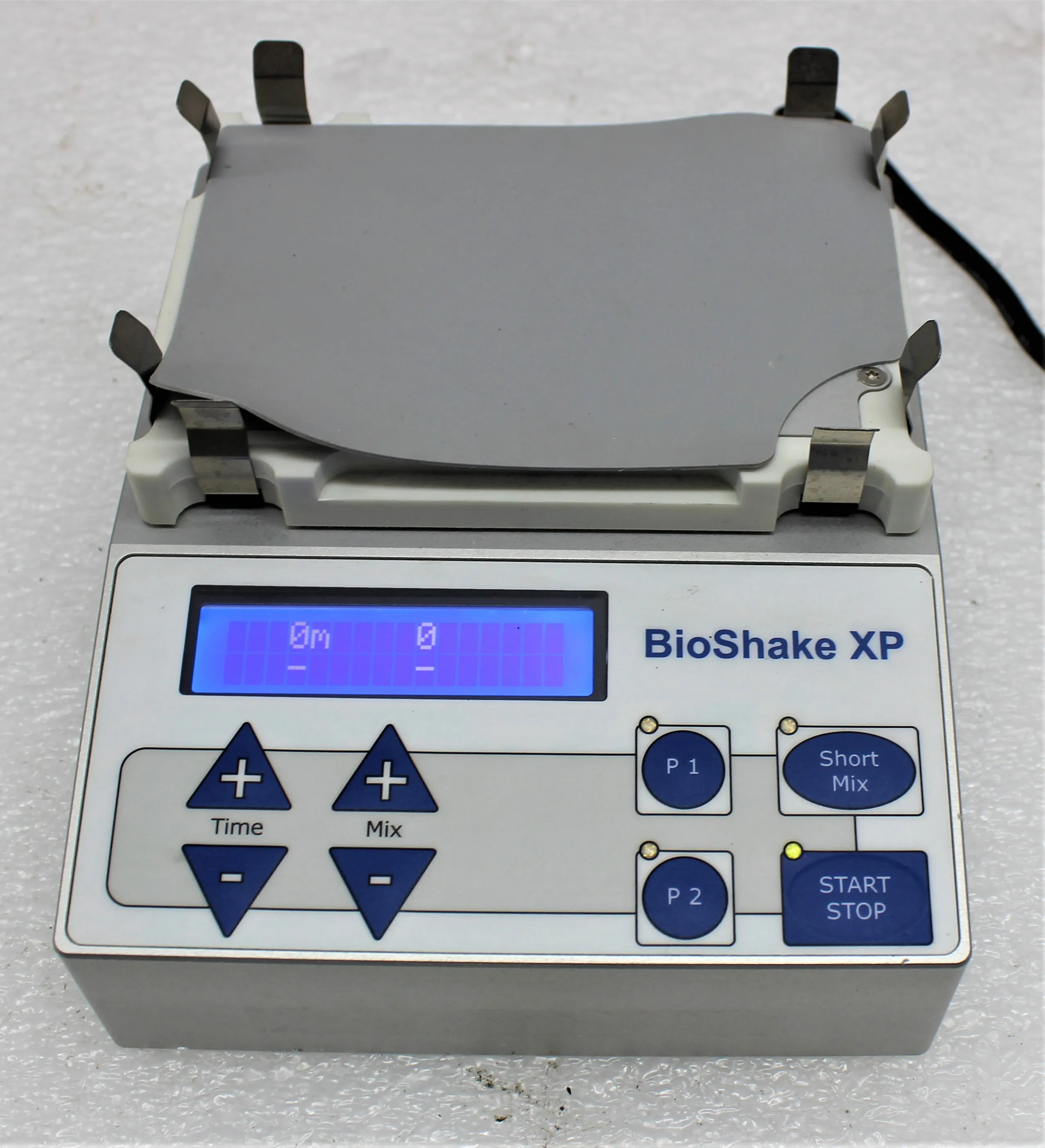 Q Instruments Bioshake XP Microplate Mixer 379