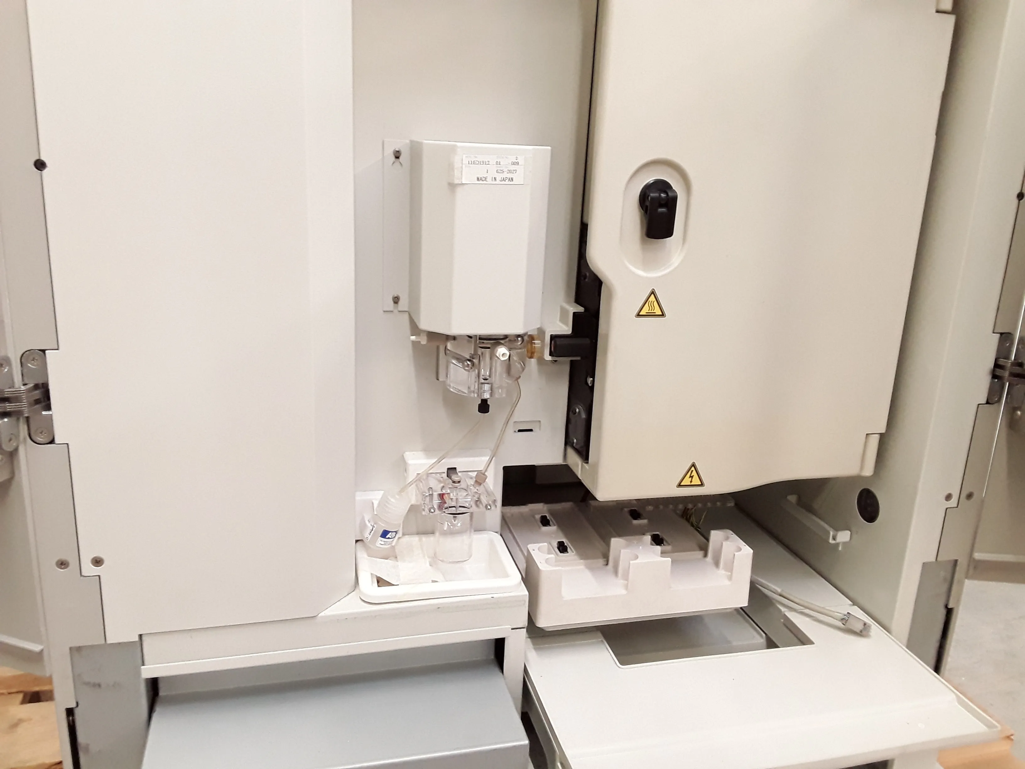 Applied Biosystems 3100 Genetic Analyzer FOR PARTS