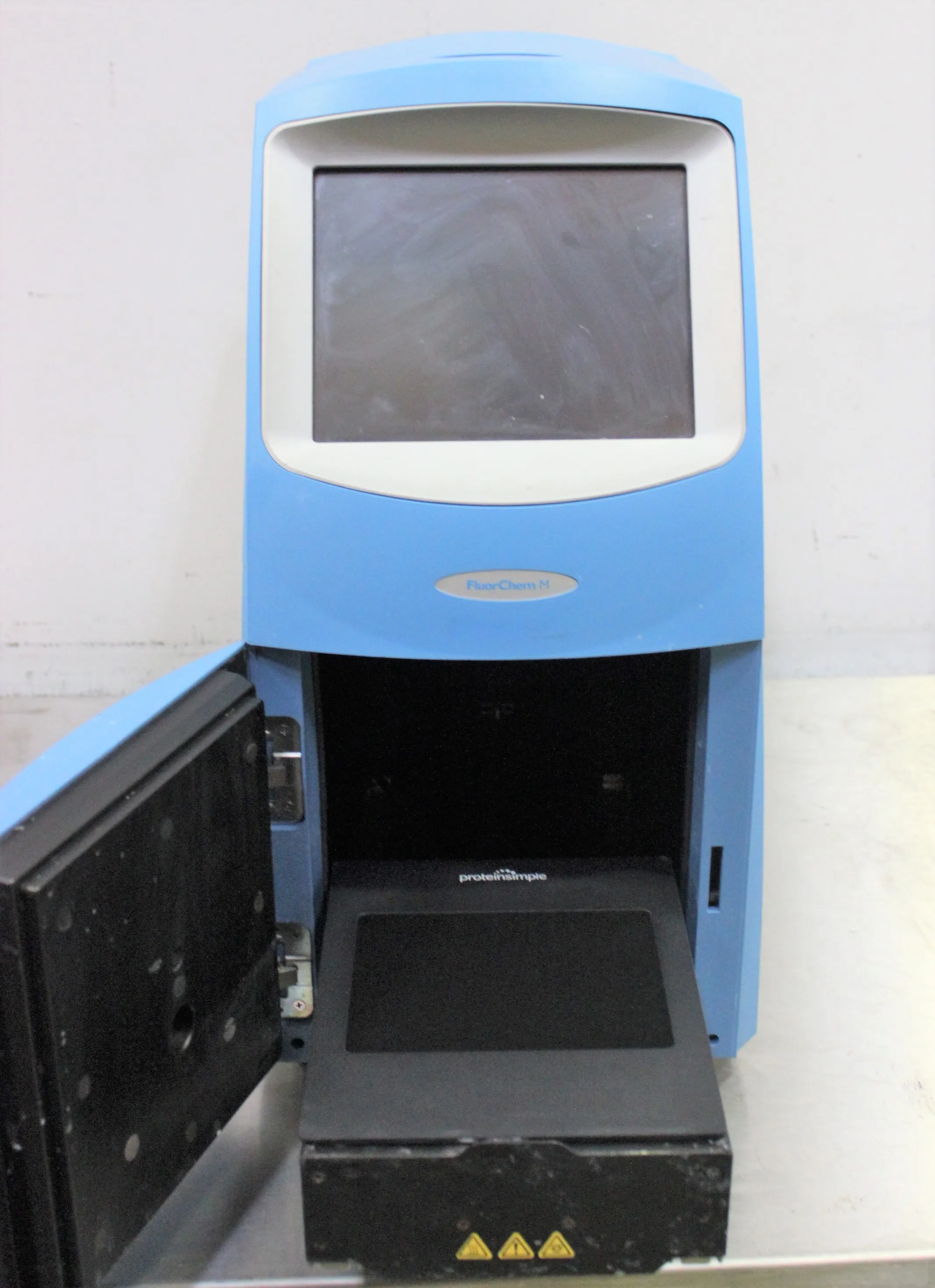 Proteinsimple FluorChem M Imaging System