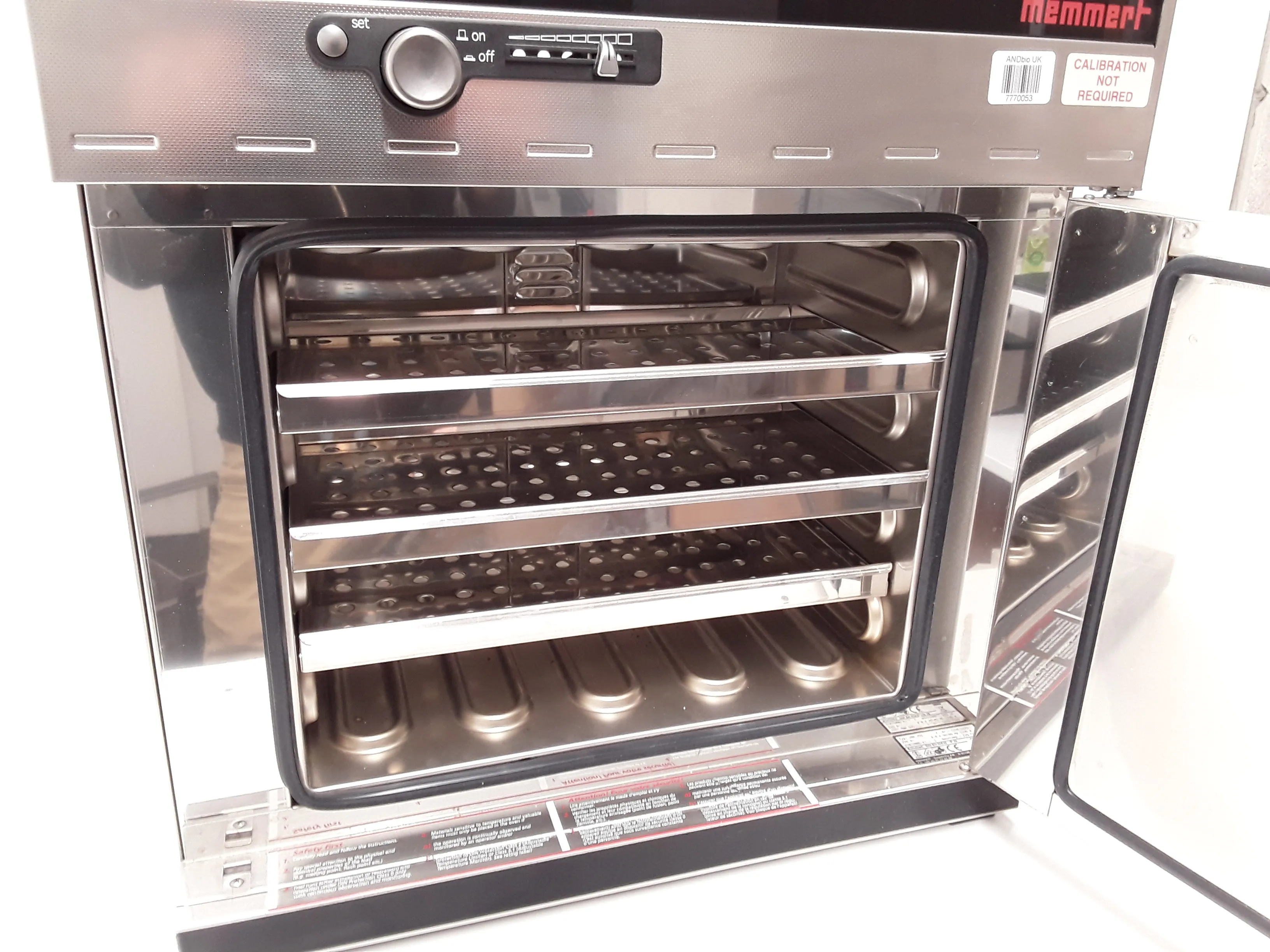 Memmert UNB200 Laboratory Oven, 1.1 cu ft - Used, Excellent Condition with 30-Day Warranty