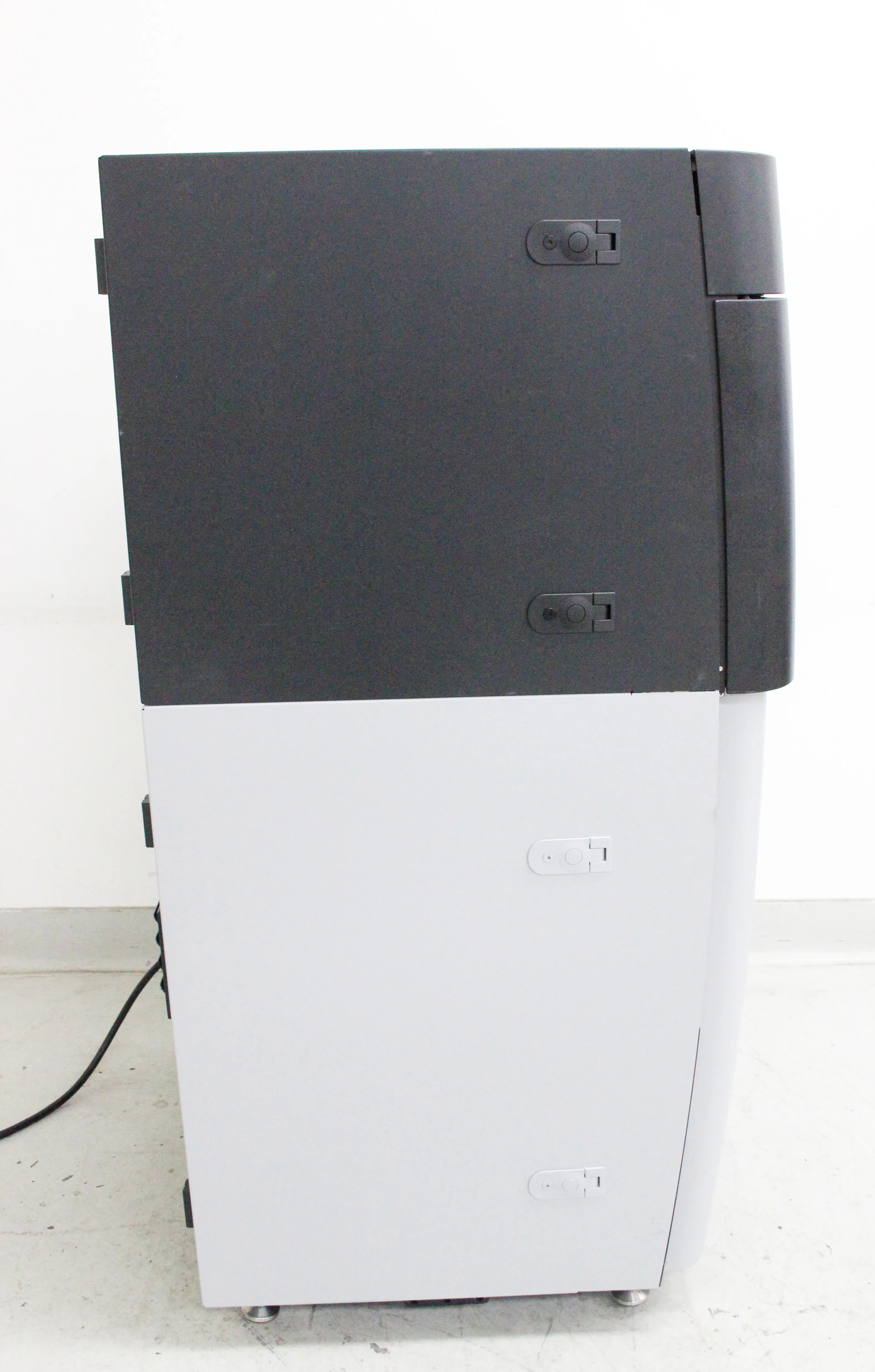 PacBio Sequel II Genome Sequencing System 101-447-000