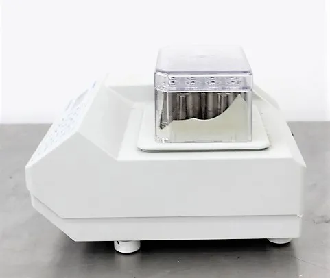 Eppendorf Thremomixer R Laboratory Vortexer / Rotator / Shaker