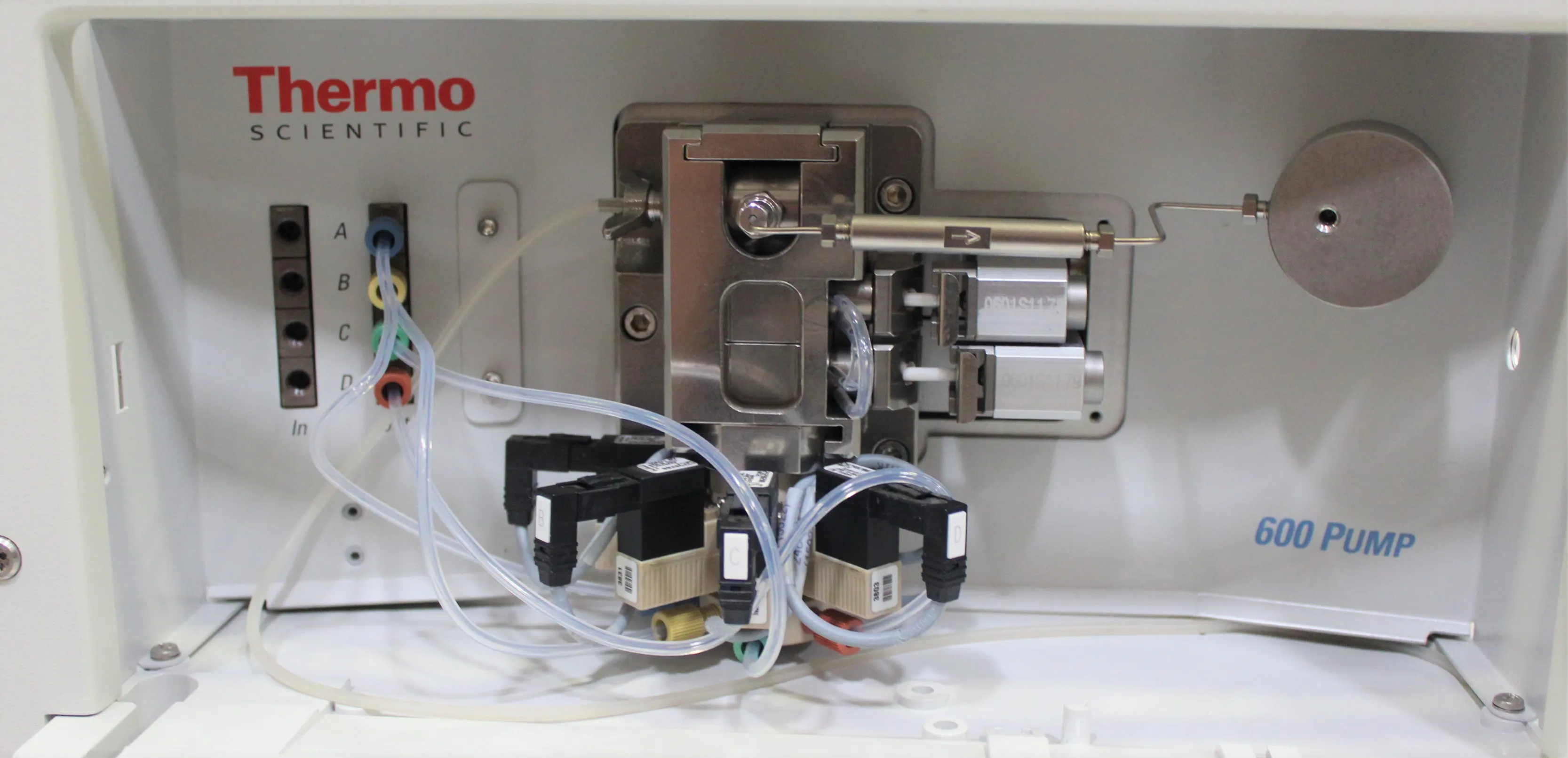 Thermo Fisher 600 Pump - Laboratory Equipment for HPLC / FPLC / GC / CE