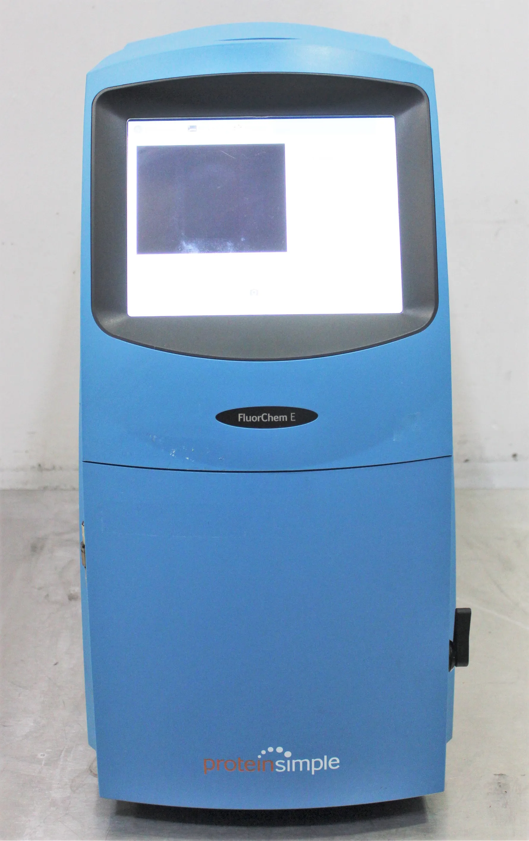 Proteinsimple FluorChem E Imaging System